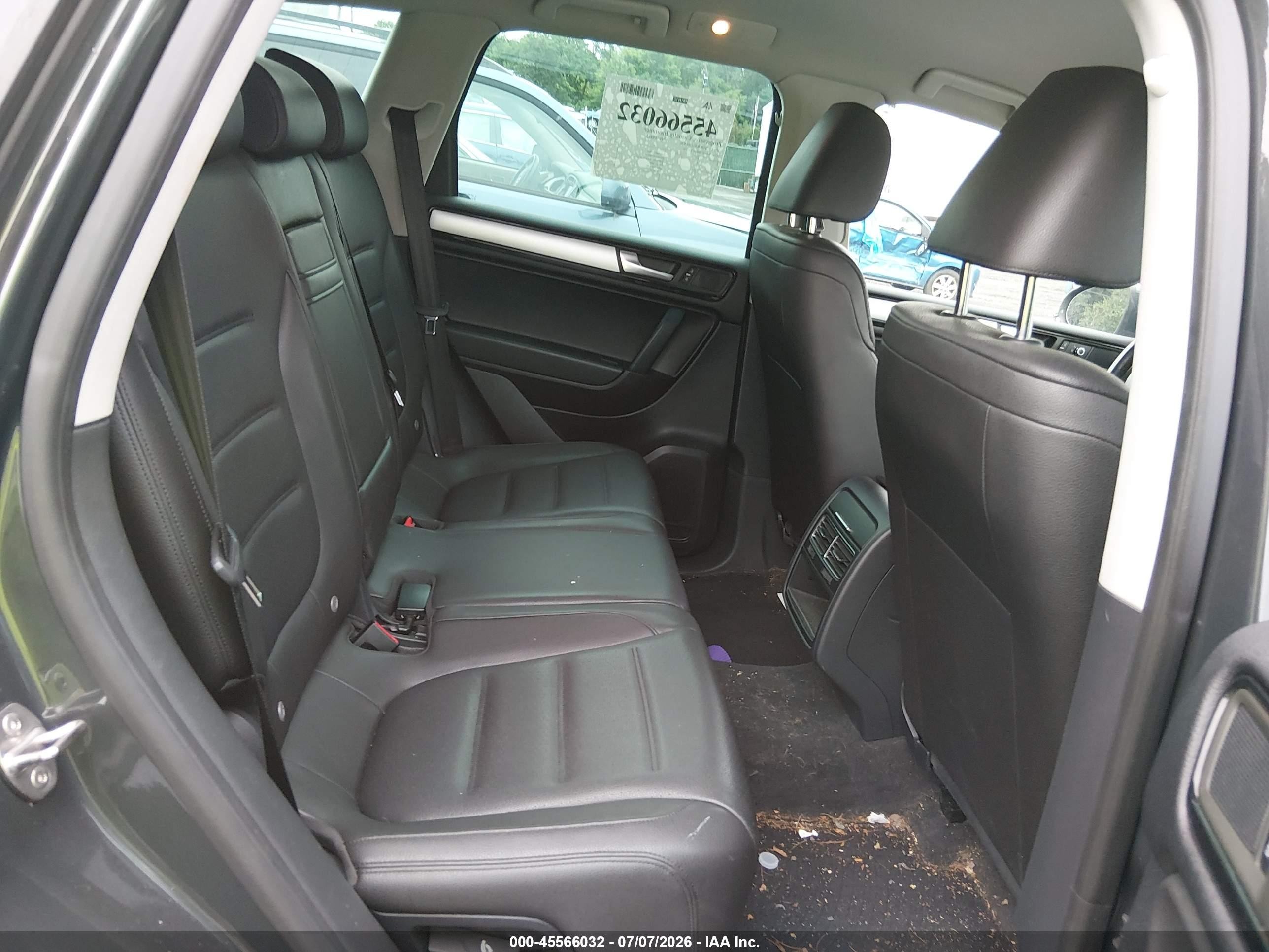 2014 Volkswagen Touareg 3.6l Sport Gray vin: WVGEF9BP7ED001192