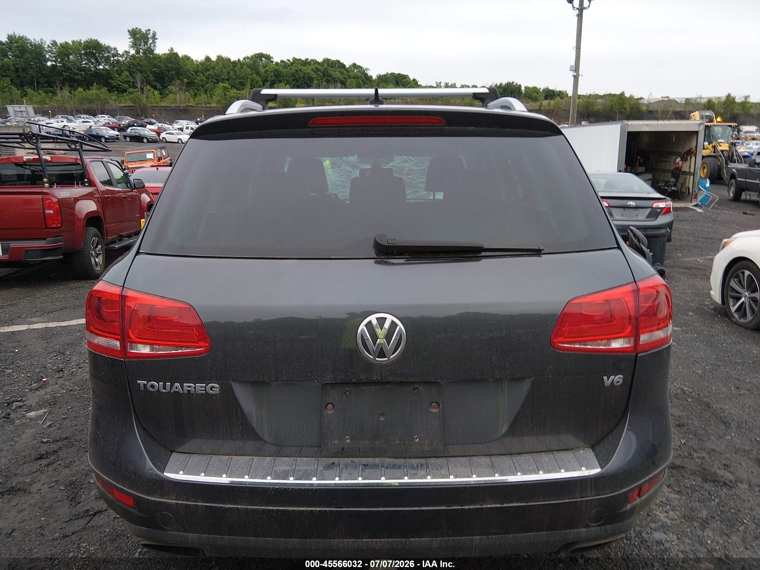 2014 Volkswagen Touareg 3.6l Sport Gray vin: WVGEF9BP7ED001192