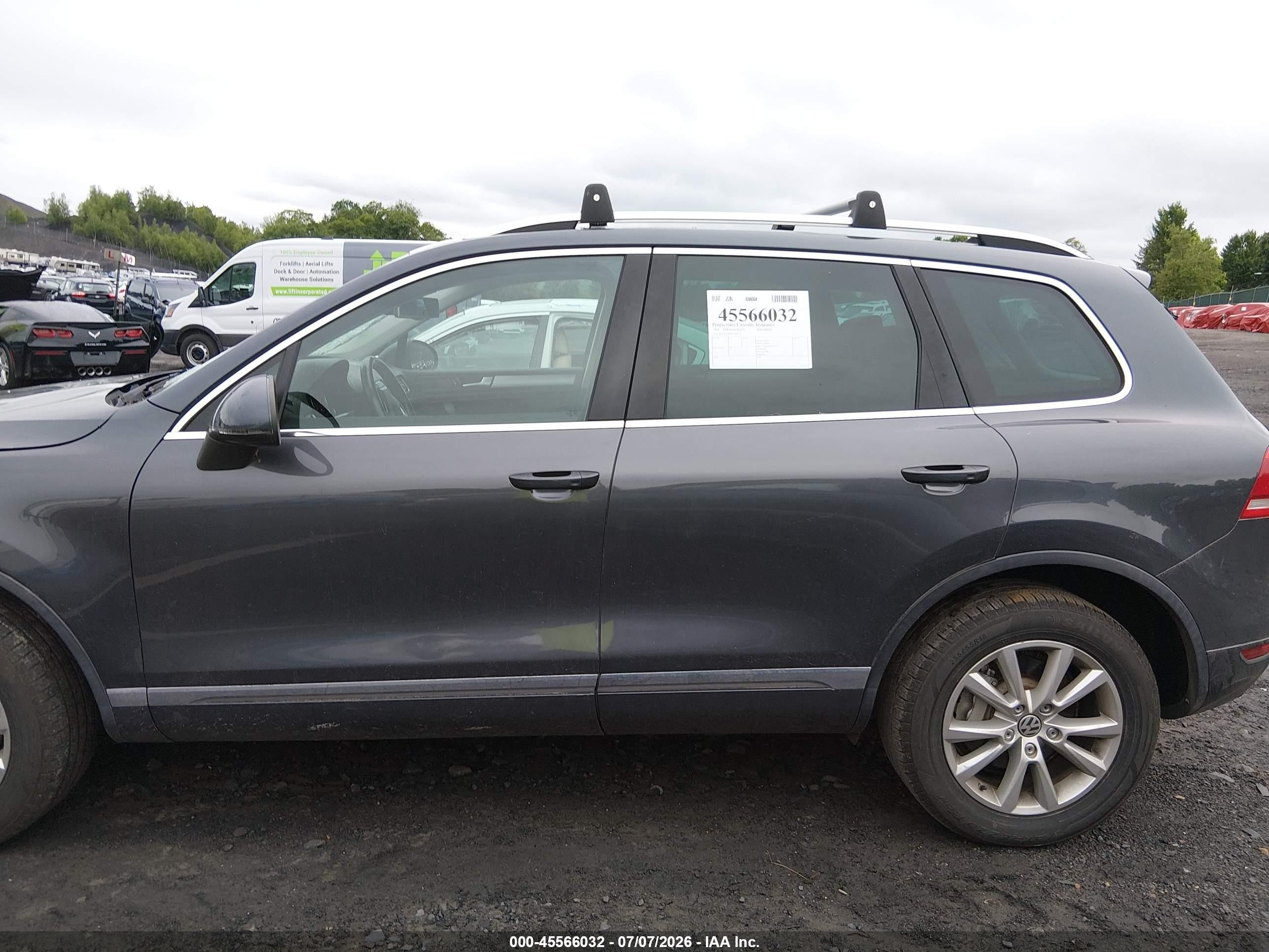 2014 Volkswagen Touareg 3.6l Sport Gray vin: WVGEF9BP7ED001192