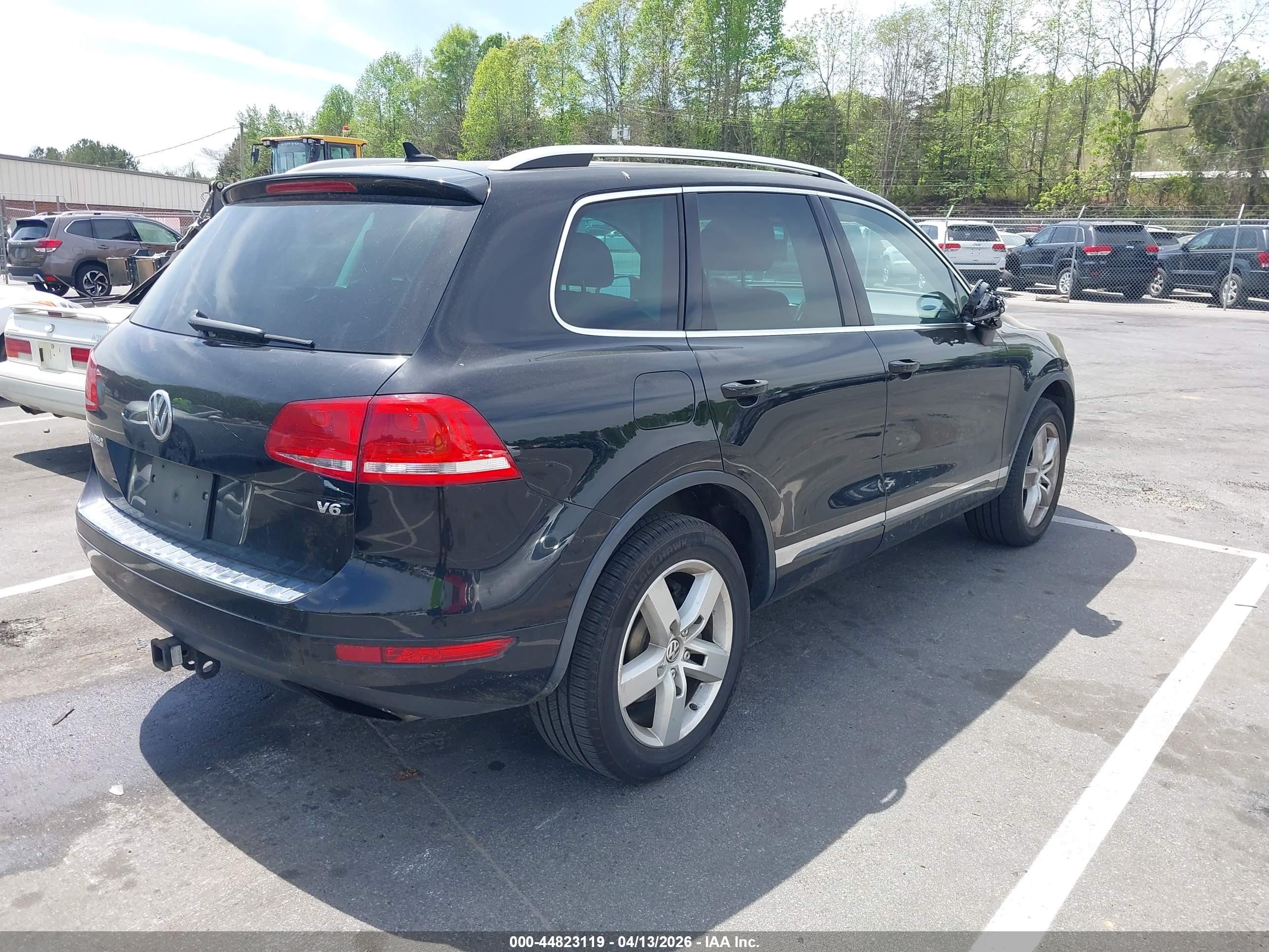 2014 Volkswagen Touareg 3.6l Lux Черный vin: WVGEF9BP8ED006675