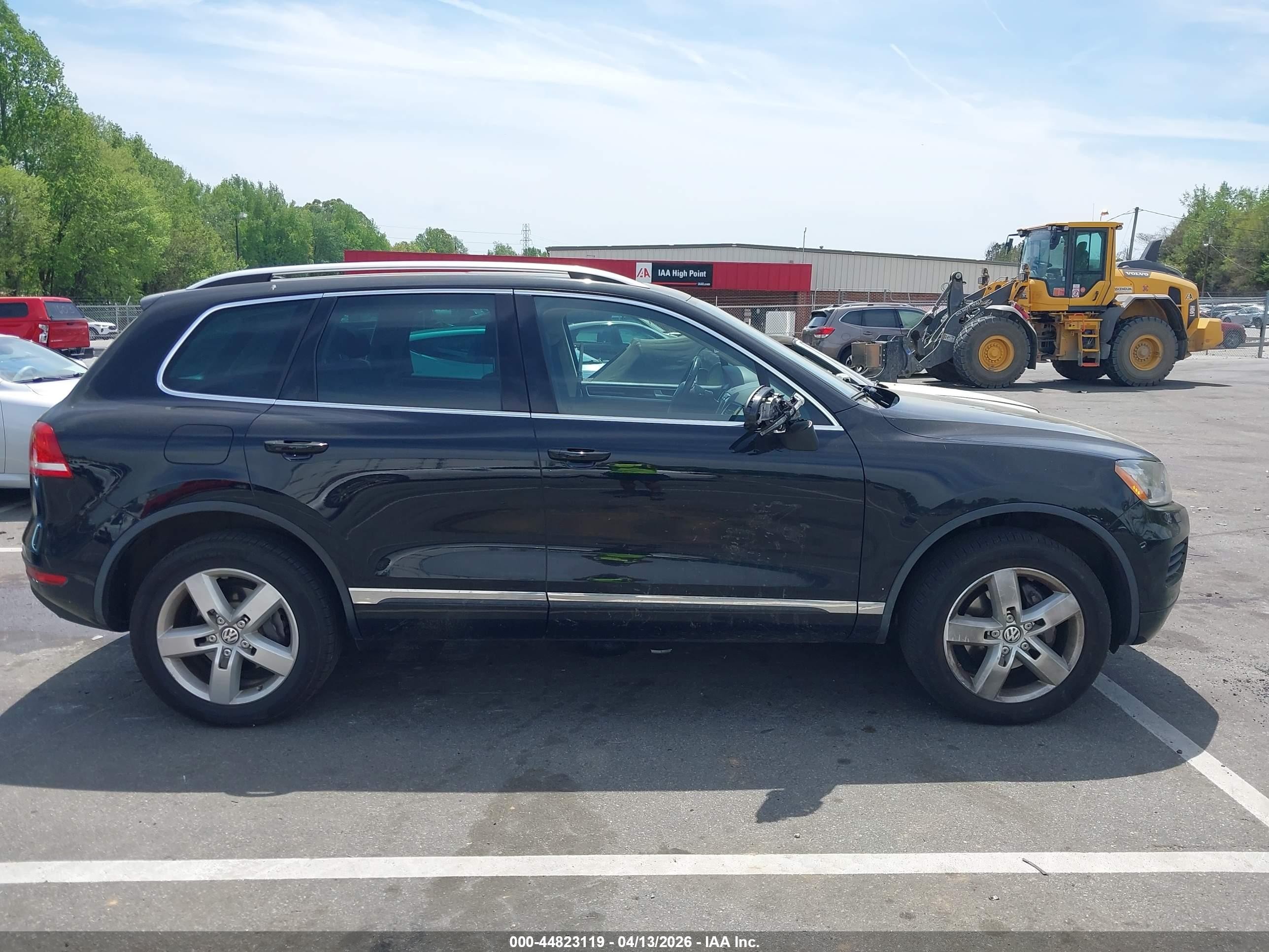 2014 Volkswagen Touareg 3.6l Lux Черный vin: WVGEF9BP8ED006675