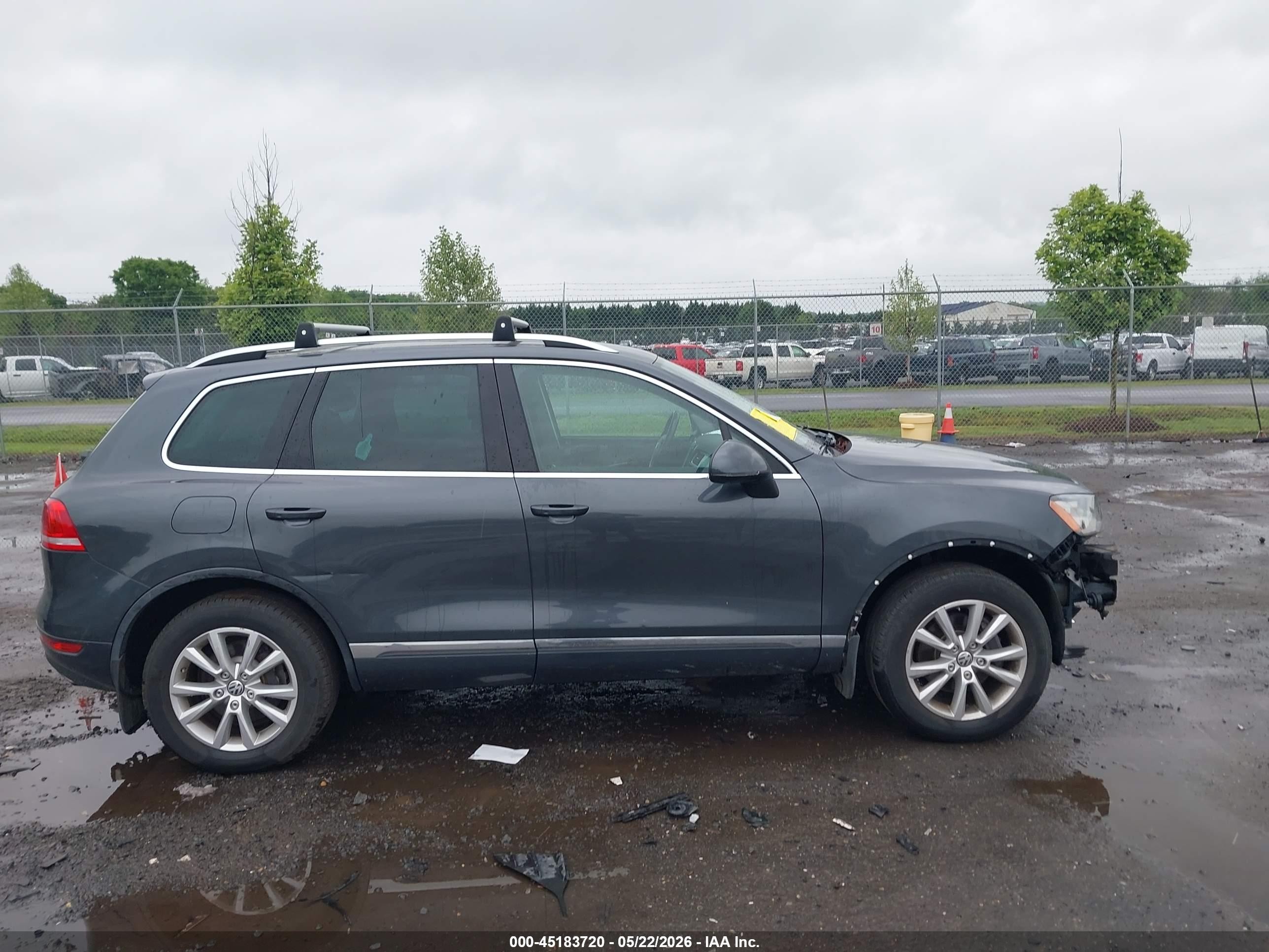 2014 Volkswagen Touareg 3.6l Sport Gray vin: WVGEF9BP8ED007695