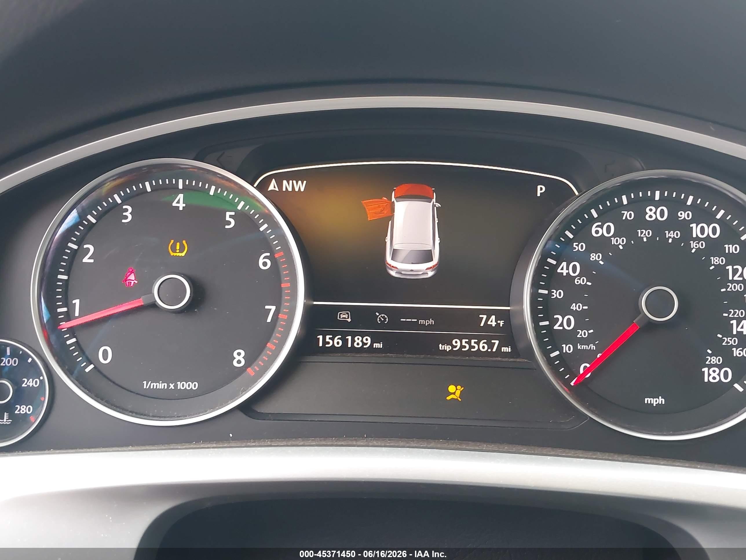 2015 Volkswagen Touareg V6 Lux Gray vin: WVGEF9BP8FD005558