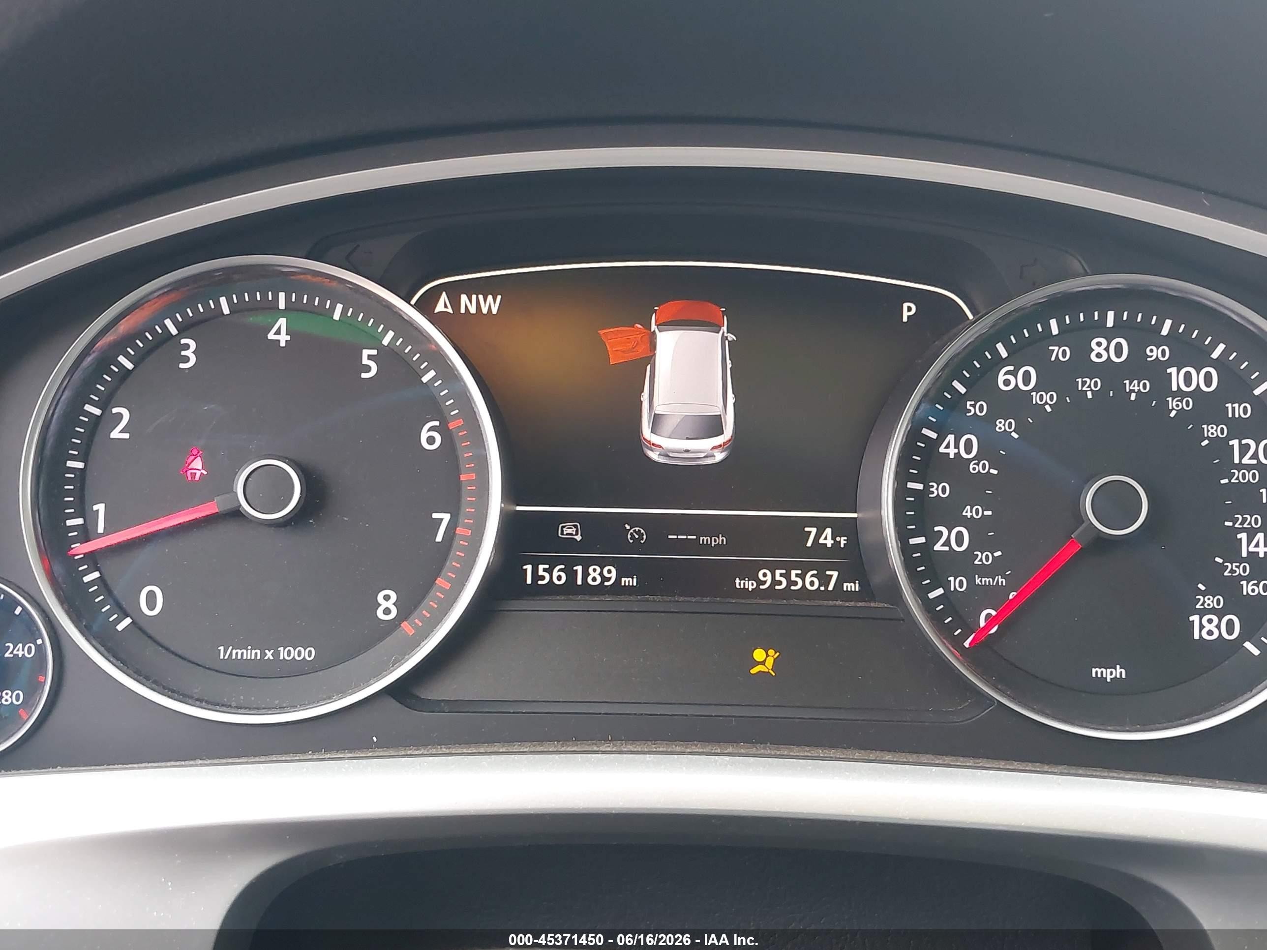2015 Volkswagen Touareg V6 Lux Gray vin: WVGEF9BP8FD005558