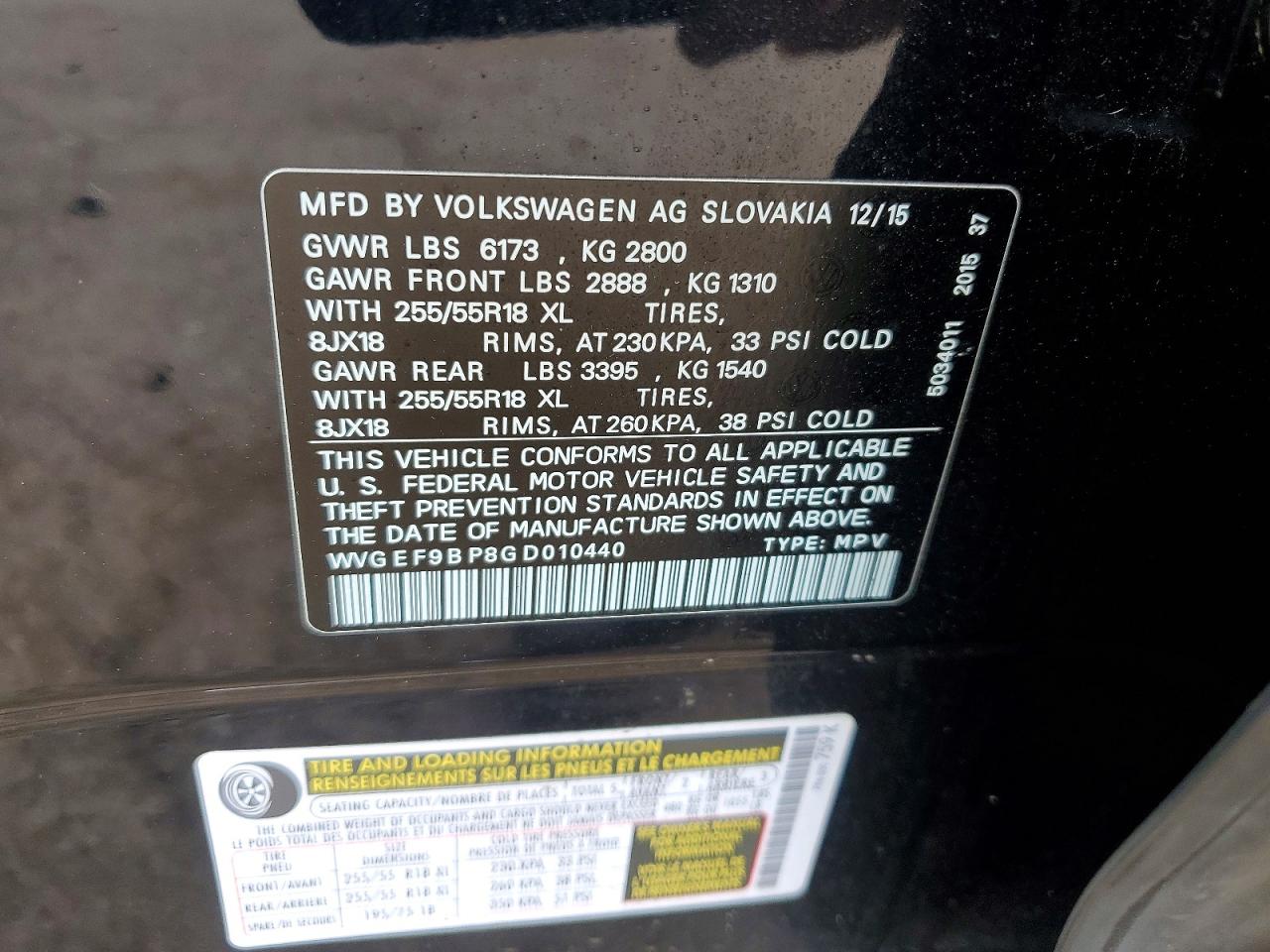 2016 Volkswagen Touareg Sport Black vin: WVGEF9BP8GD010440