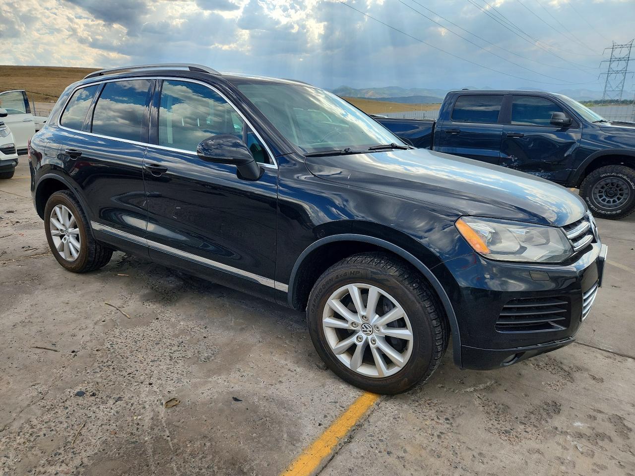 2013 Volkswagen Touareg V6 Black vin: WVGEF9BP9DD011687