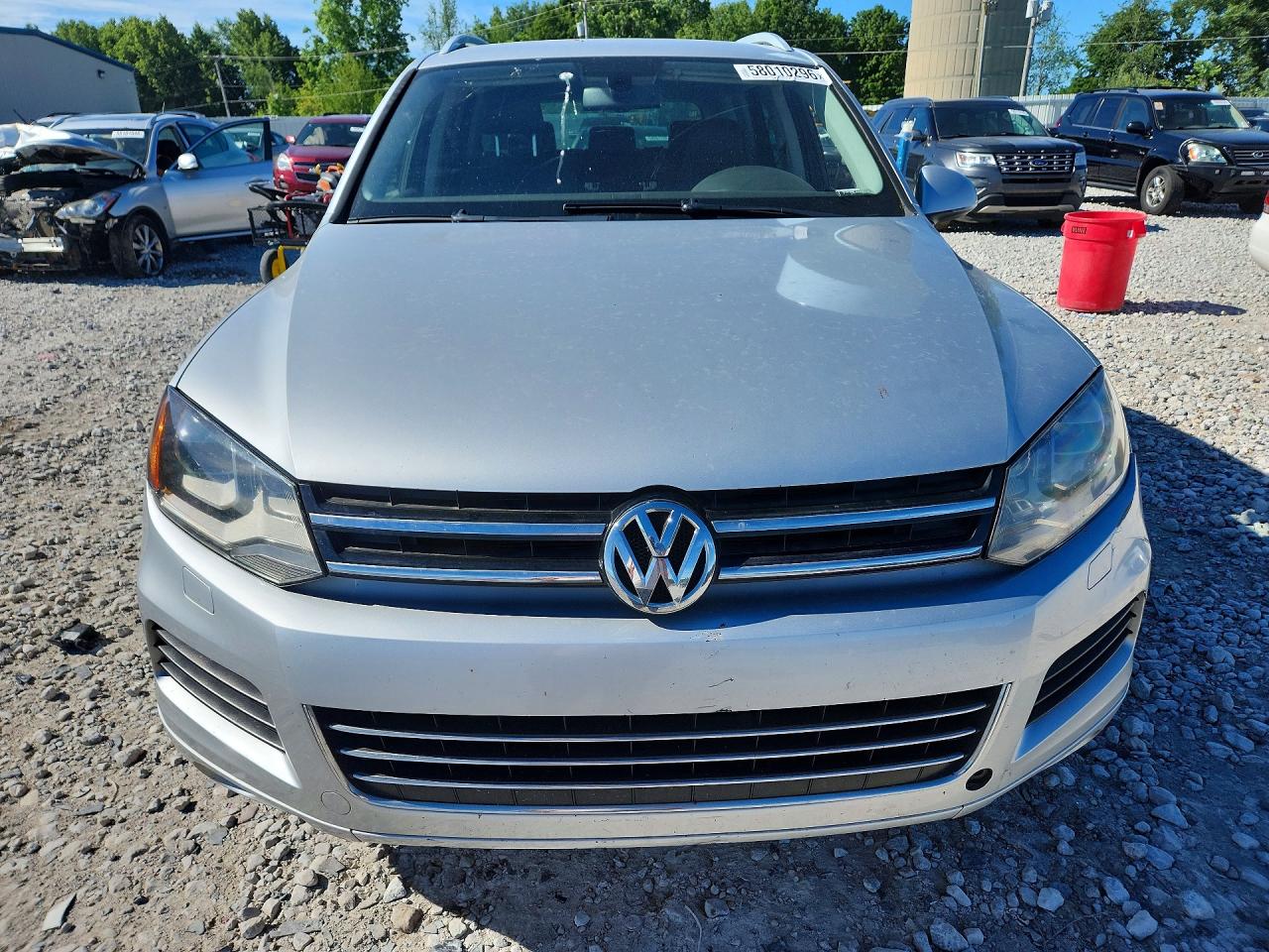 2014 Volkswagen Touareg V6 Silver vin: WVGEF9BP9ED004823