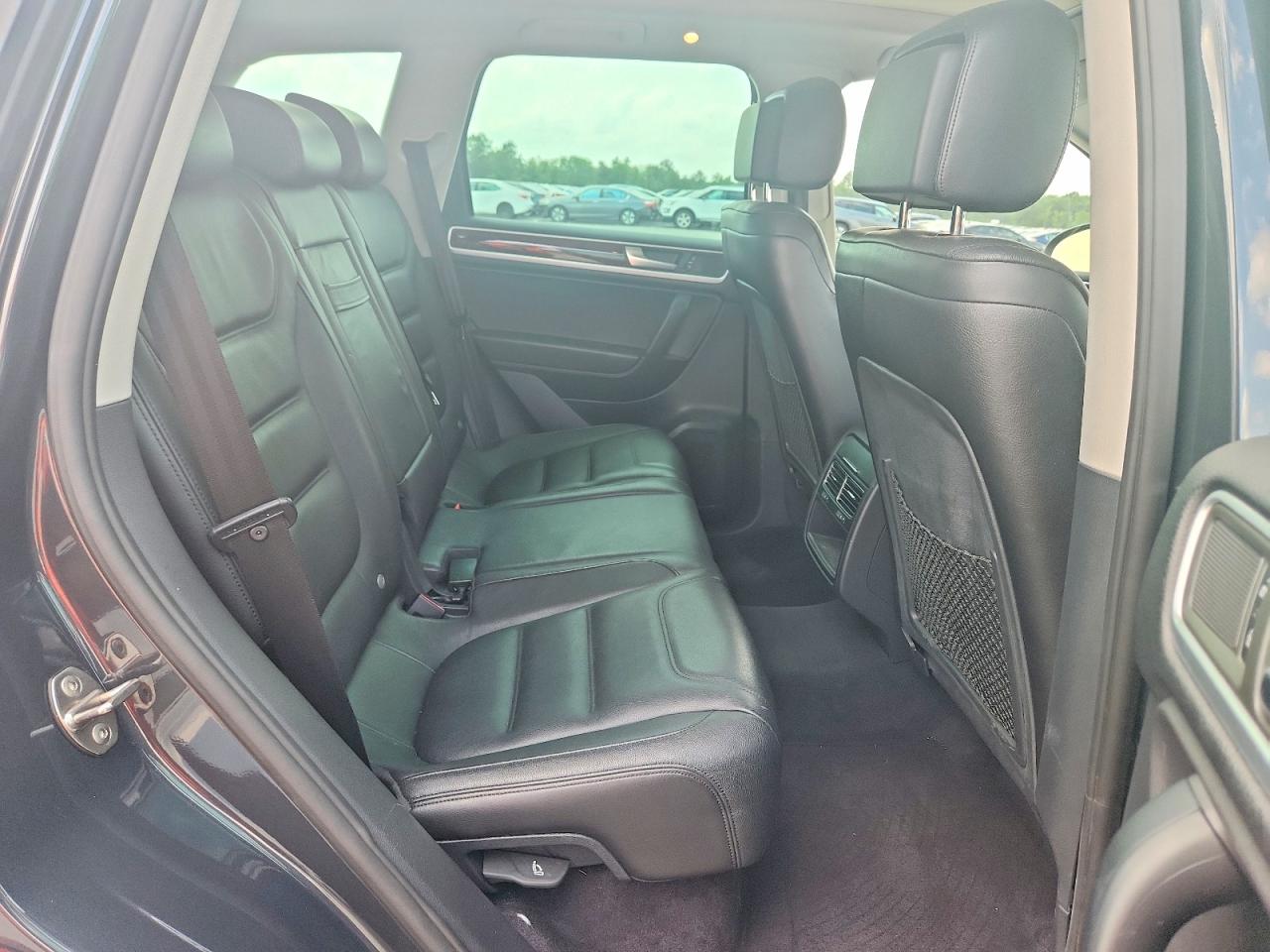 2012 Volkswagen Touareg V6 Gray vin: WVGEF9BPXCD009980
