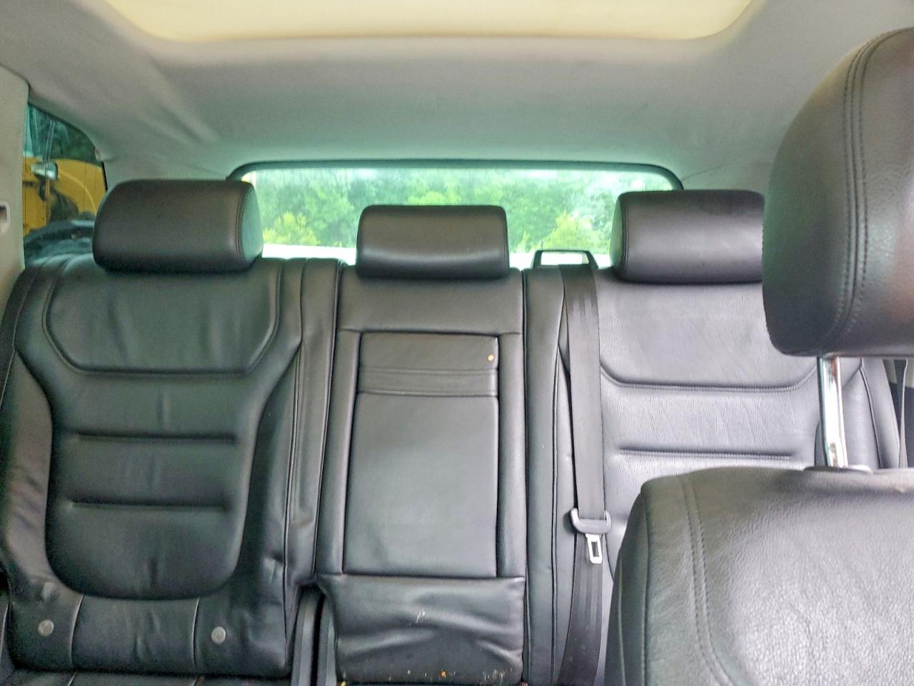 2013 Volkswagen Touareg V6 Silver vin: WVGEF9BPXDD002464