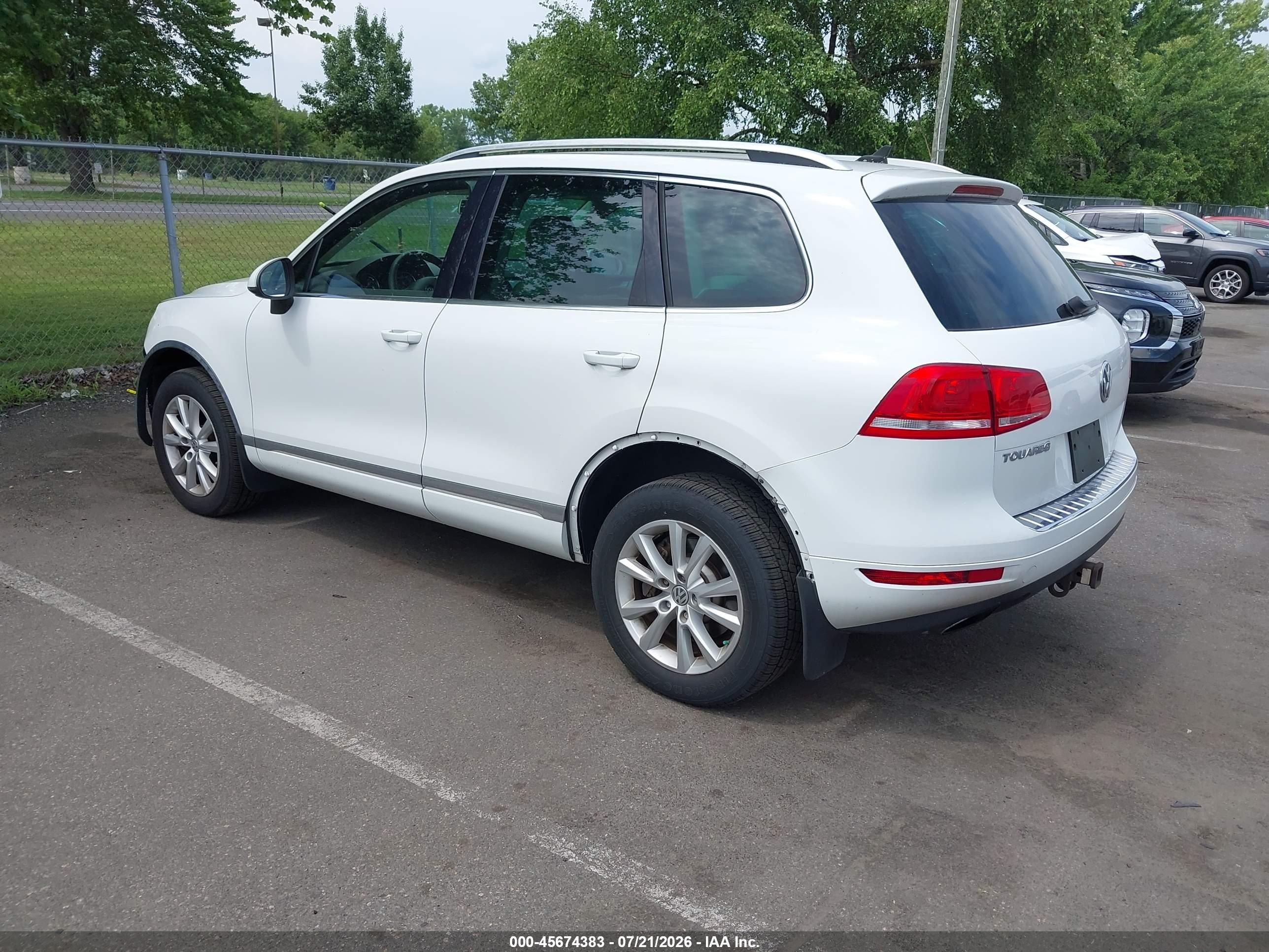 2013 Volkswagen Touareg Vr6 Sport White vin: WVGEF9BPXDD013206