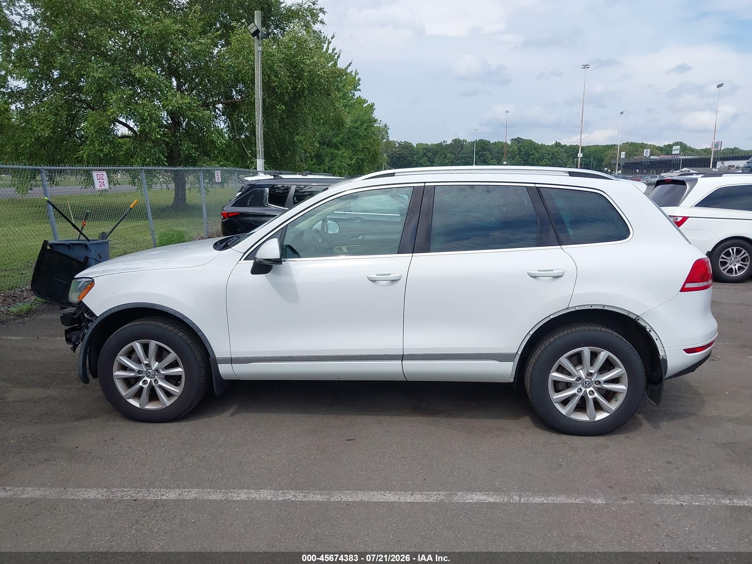 2013 Volkswagen Touareg Vr6 Sport White vin: WVGEF9BPXDD013206