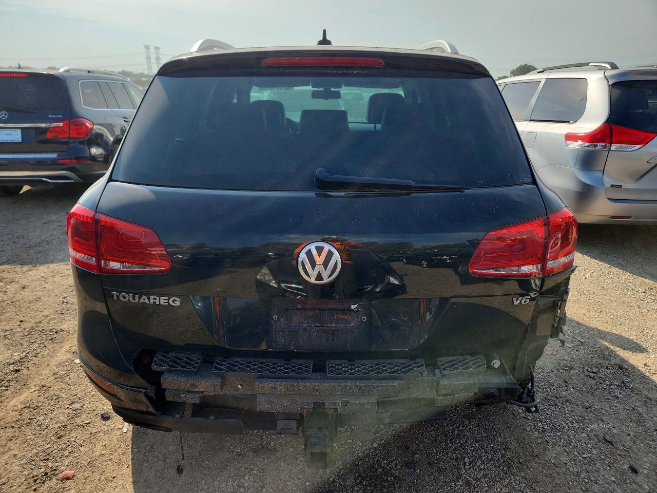 2014 Volkswagen Touareg V6 Черный vin: WVGEF9BPXED010940