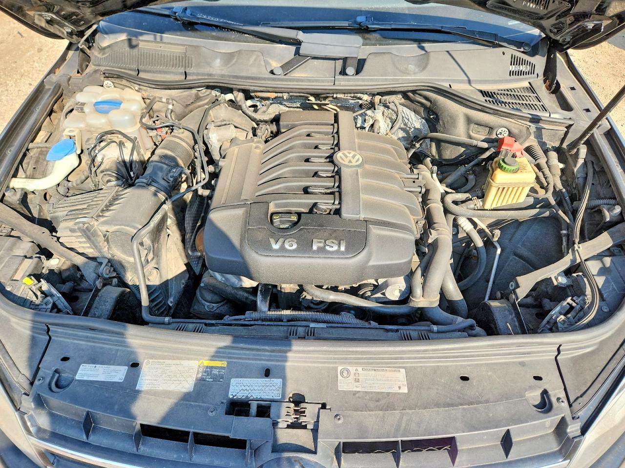 2014 Volkswagen Touareg V6 Черный vin: WVGEF9BPXED010940