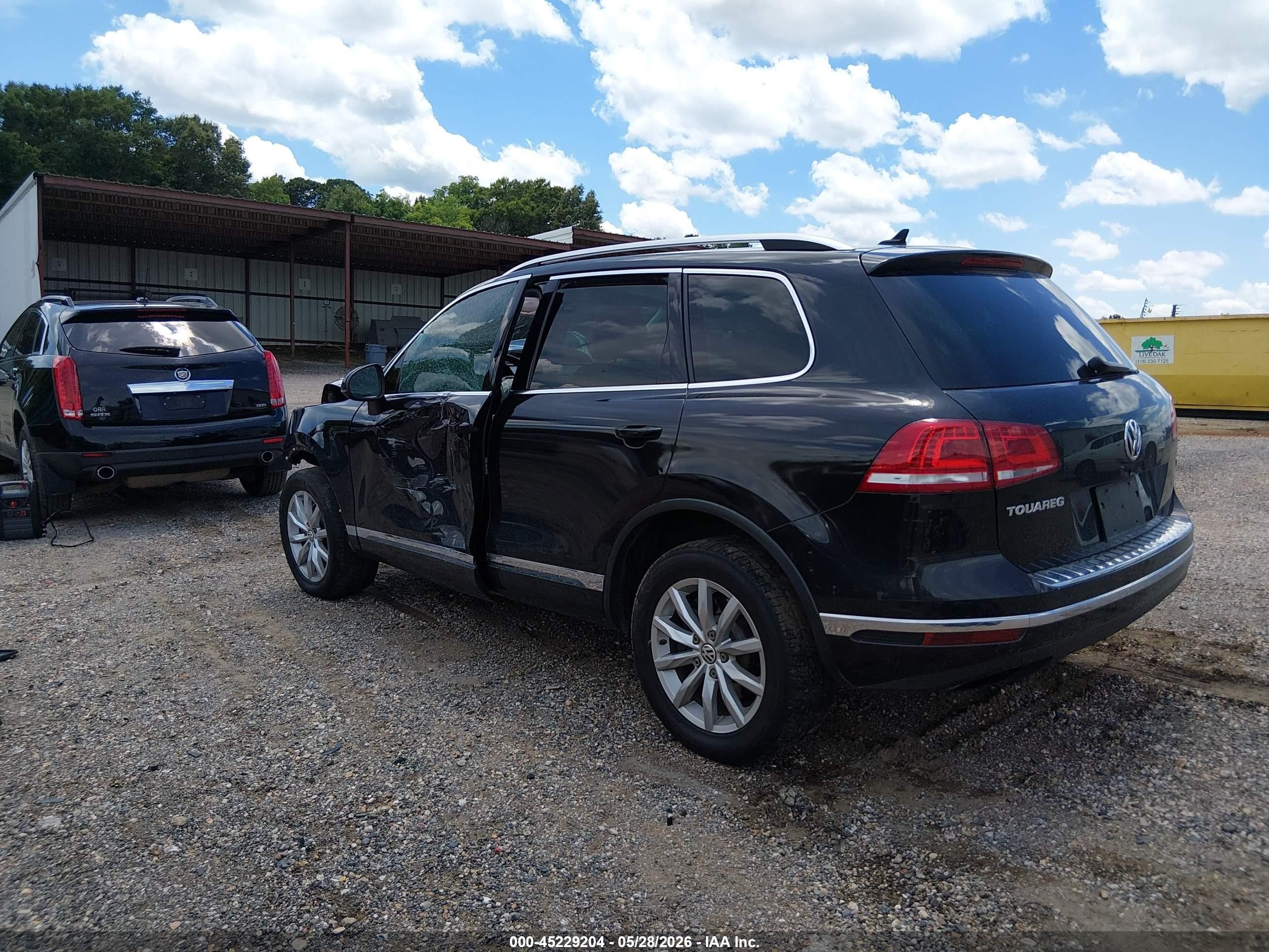 2015 Volkswagen Touareg V6 Sport Black vin: WVGEF9BPXFD006615