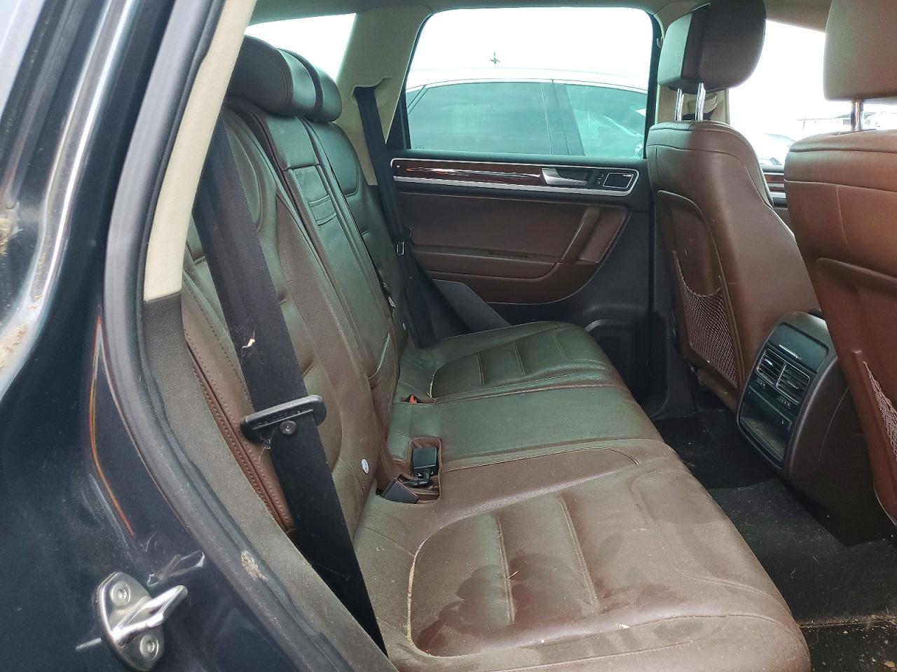 2012 Volkswagen Touareg V6 Tdi Gray vin: WVGEK9BP0CD006727