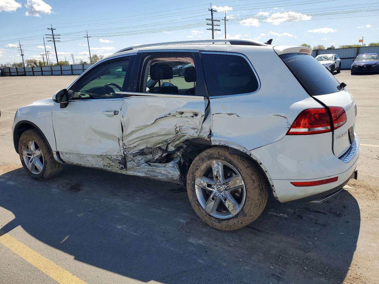 2012 Volkswagen Touareg V6 Tdi White vin: WVGEK9BP3CD012084