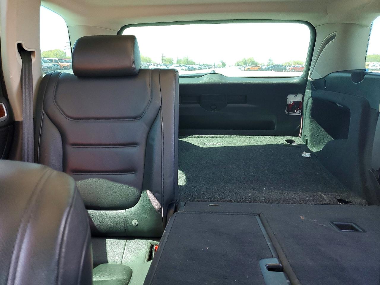 2012 Volkswagen Touareg V6 Tdi White vin: WVGEK9BP3CD012084