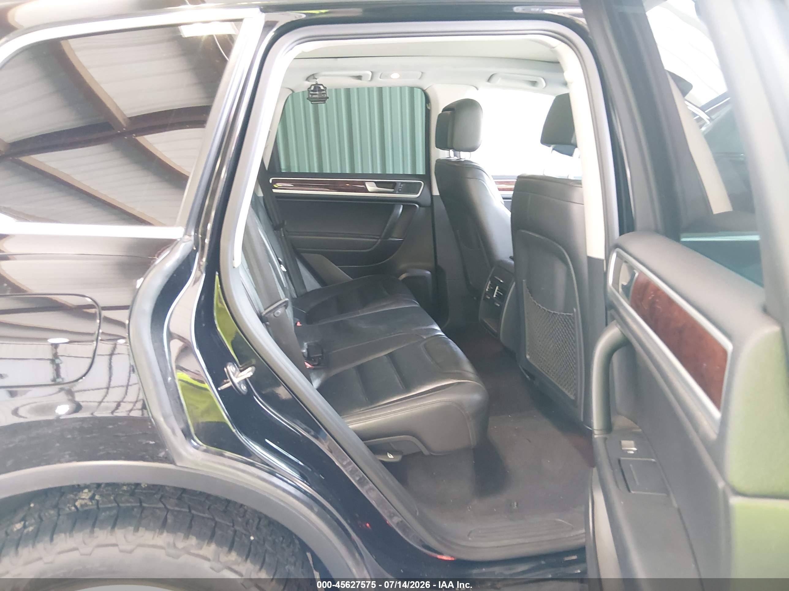 2012 Volkswagen Touareg Tdi Lux Black vin: WVGEK9BP4CD012126