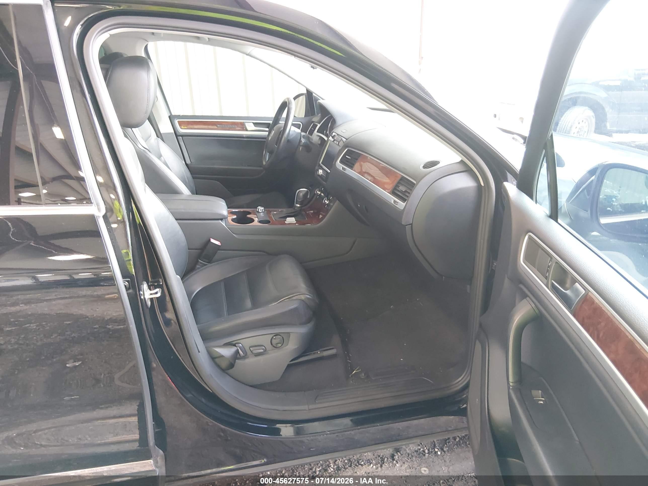 2012 Volkswagen Touareg Tdi Lux Black vin: WVGEK9BP4CD012126