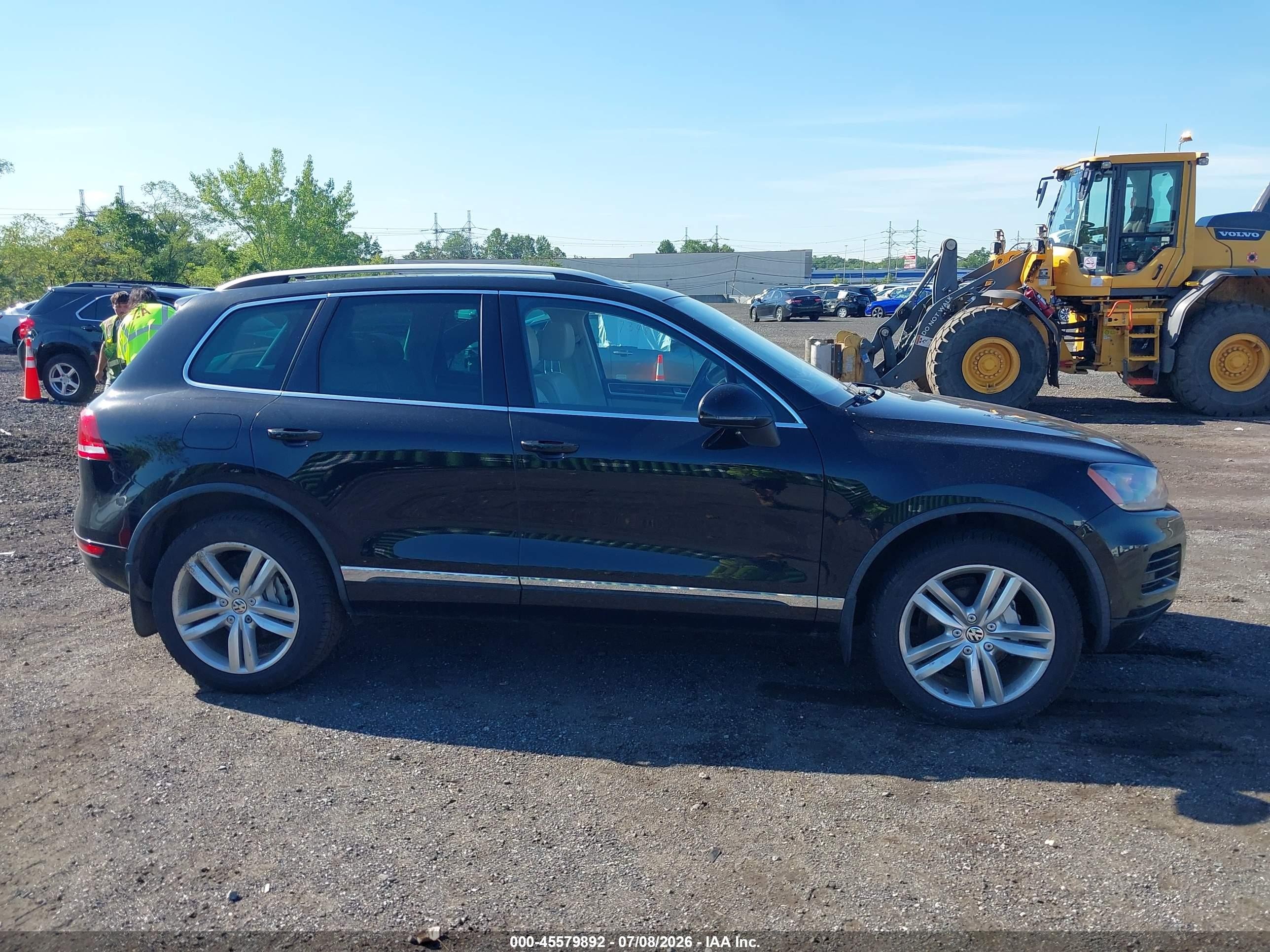 2012 Volkswagen Touareg Tdi Executive Black vin: WVGEK9BP6CD006568