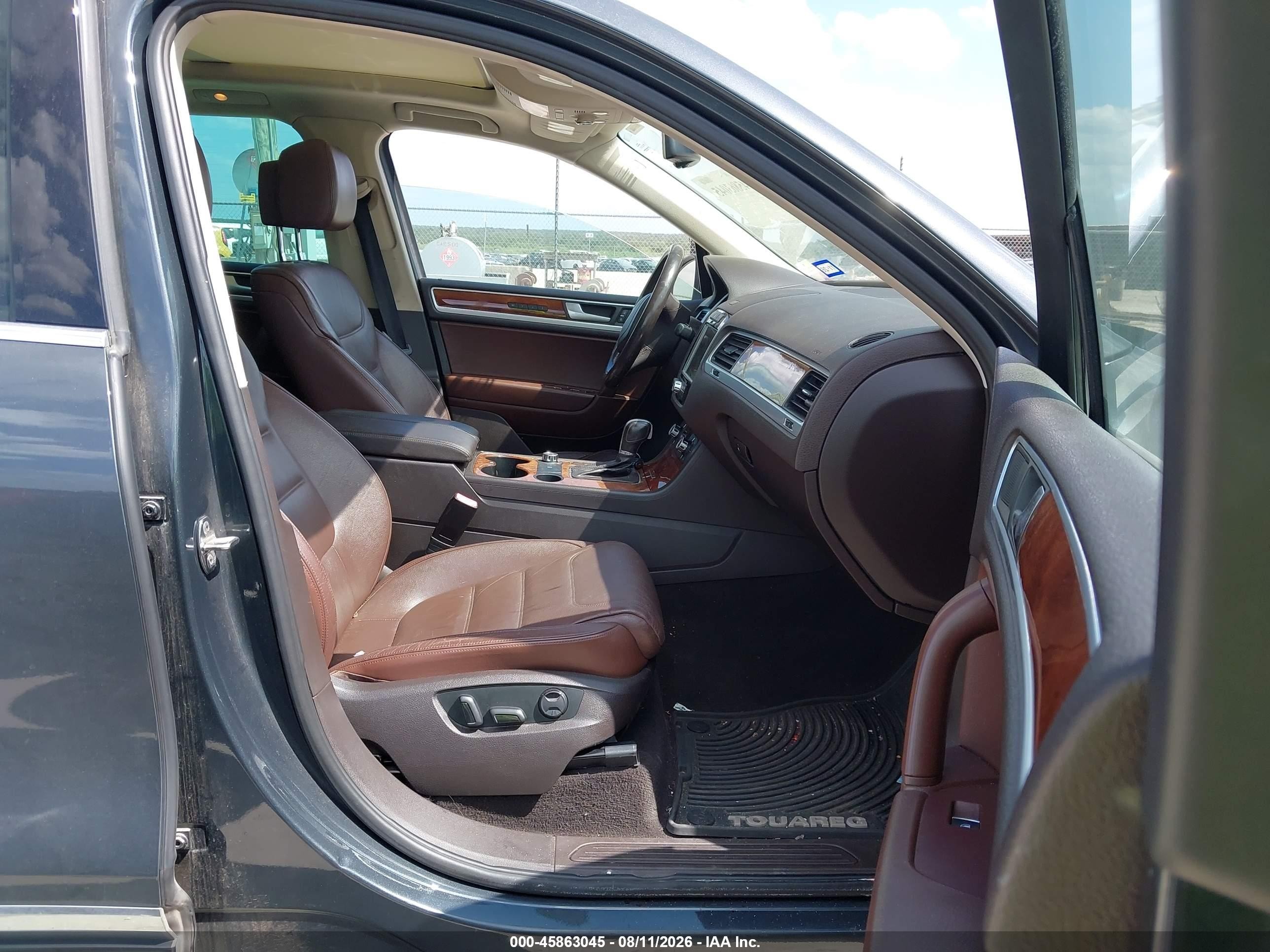 2012 Volkswagen Touareg Tdi Lux Gray vin: WVGEK9BP7CD008989