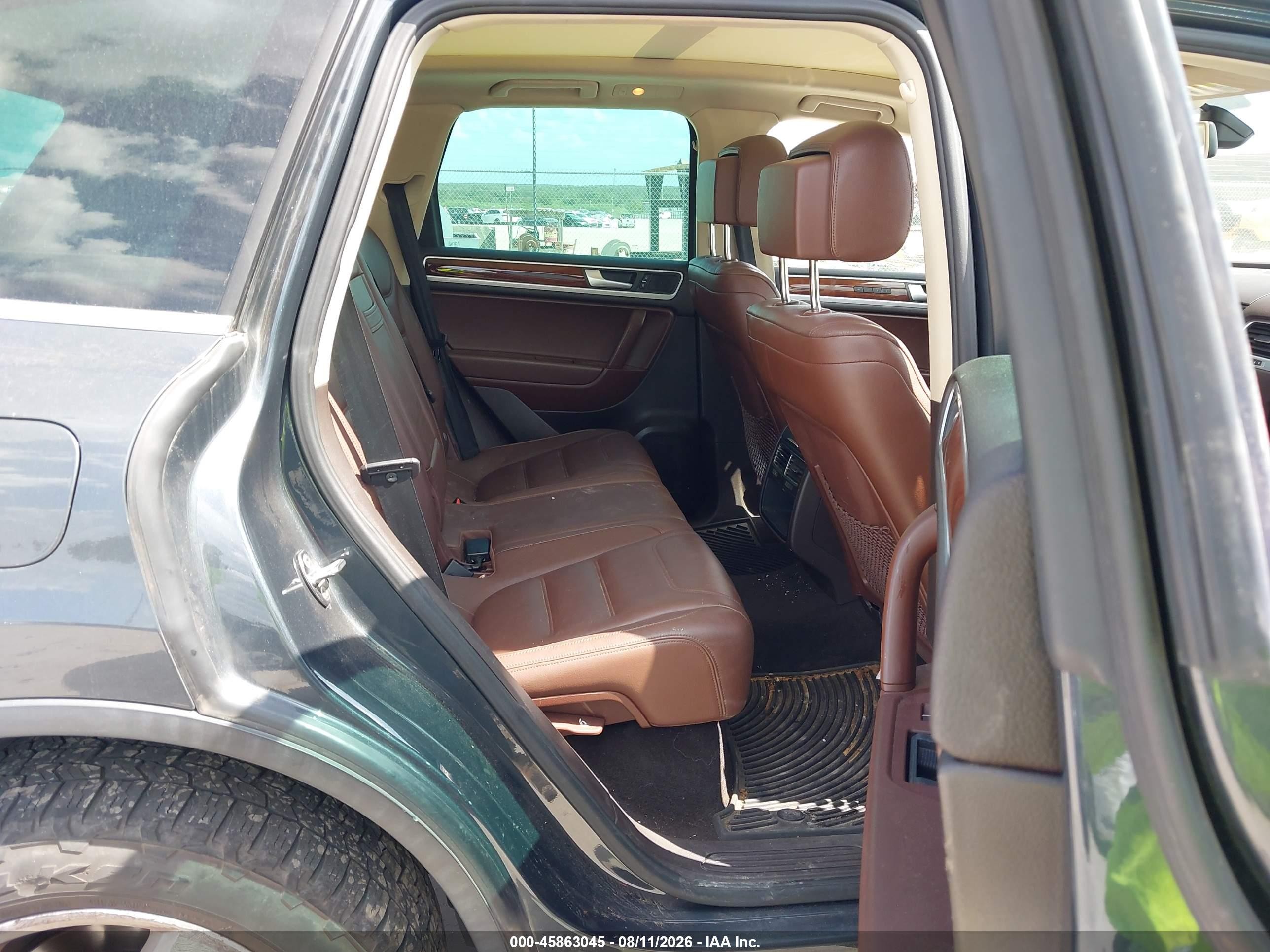 2012 Volkswagen Touareg Tdi Lux Gray vin: WVGEK9BP7CD008989