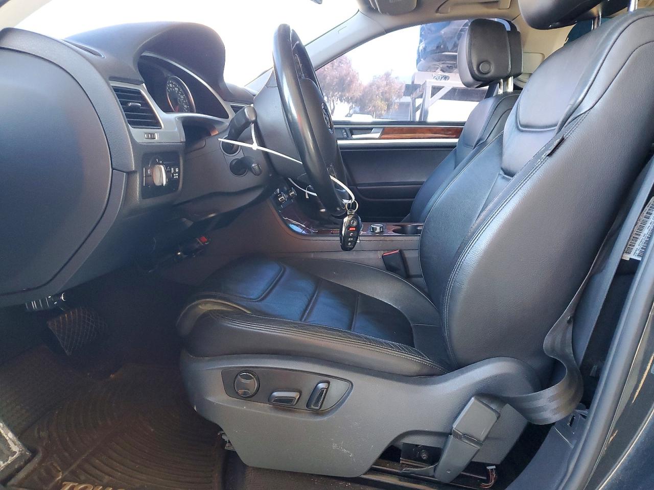 2012 Volkswagen Touareg V6 Tdi Gray vin: WVGEK9BP9CD007231