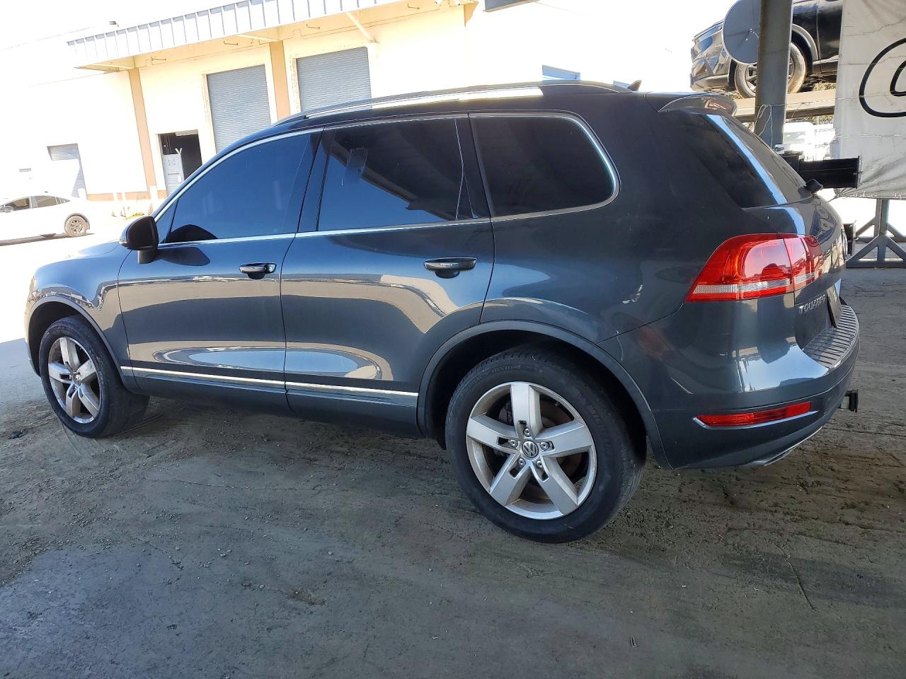 2012 Volkswagen Touareg V6 Tdi Gray vin: WVGEK9BP9CD007231