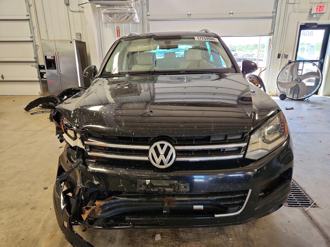 2012 Volkswagen Touareg V6 Tdi Black vin: WVGEK9BPXCD010395