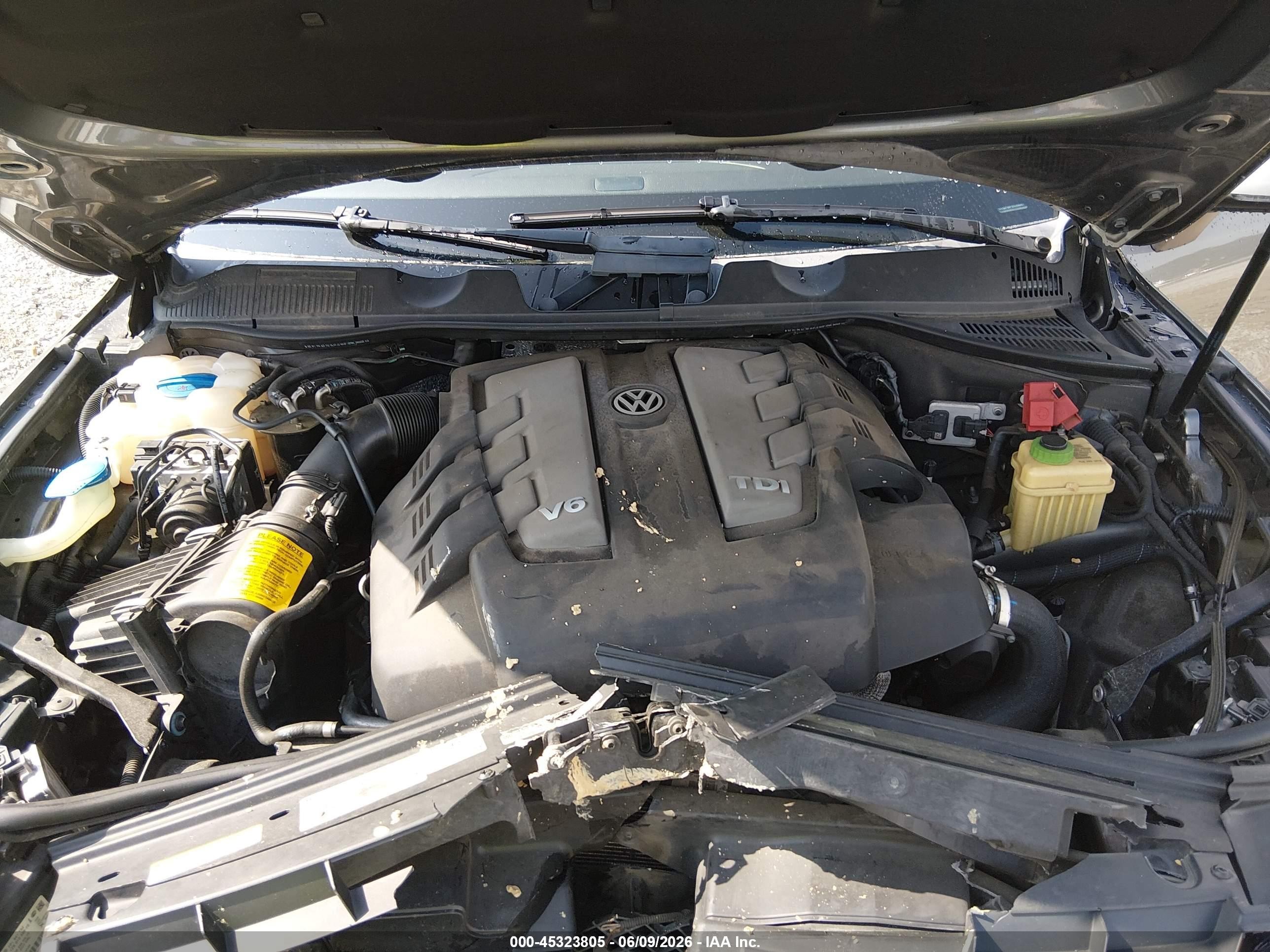 2013 Volkswagen Touareg Tdi Lux Gray vin: WVGEP9BP0DD006651