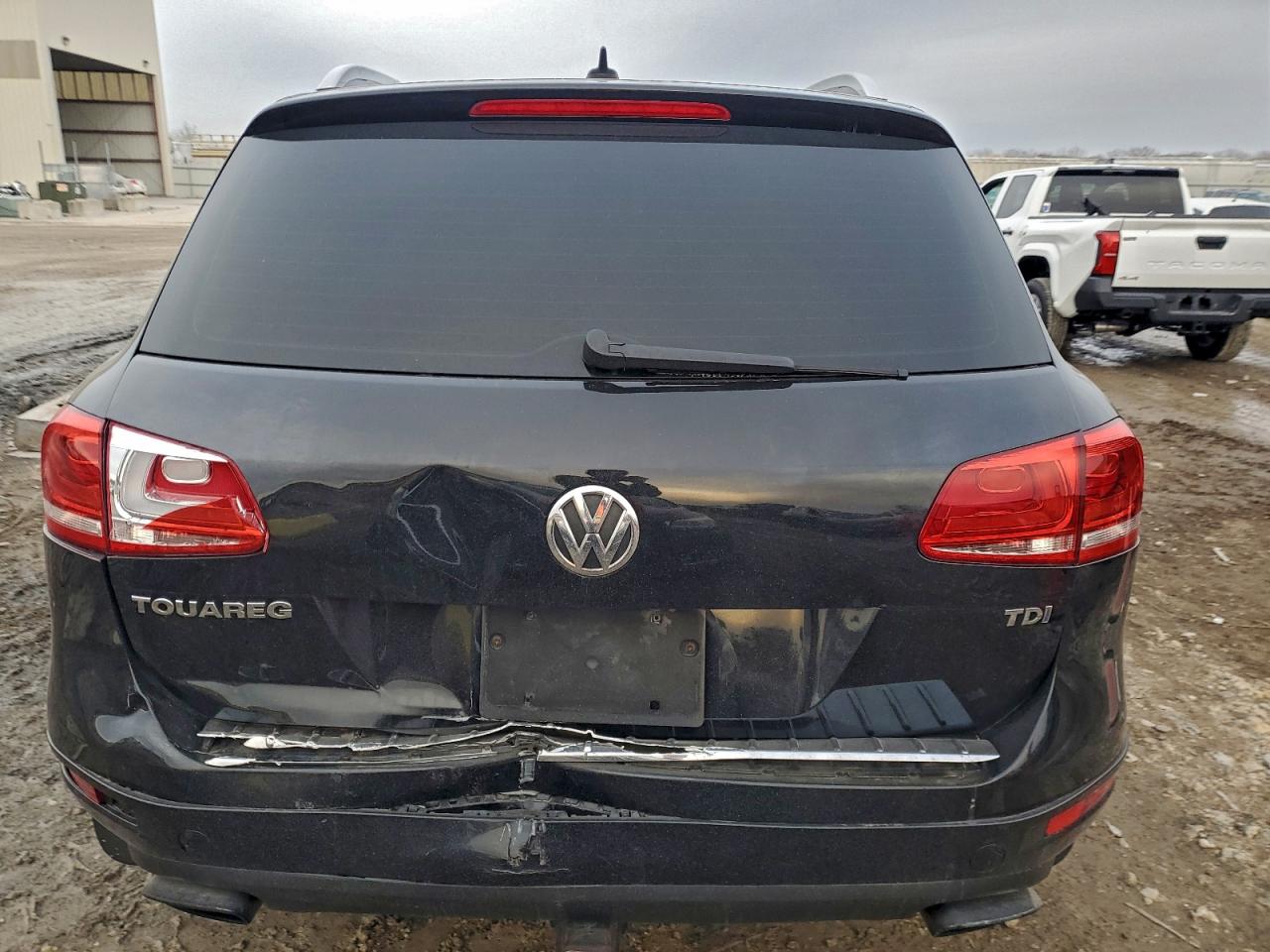 2014 Volkswagen Touareg V6 Tdi Black vin: WVGEP9BP0ED000866