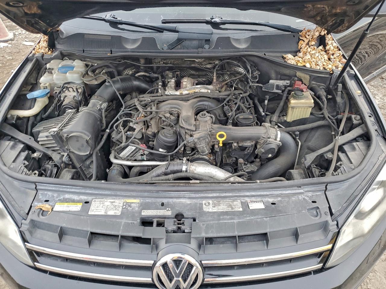 2014 Volkswagen Touareg V6 Tdi Black vin: WVGEP9BP0ED000866