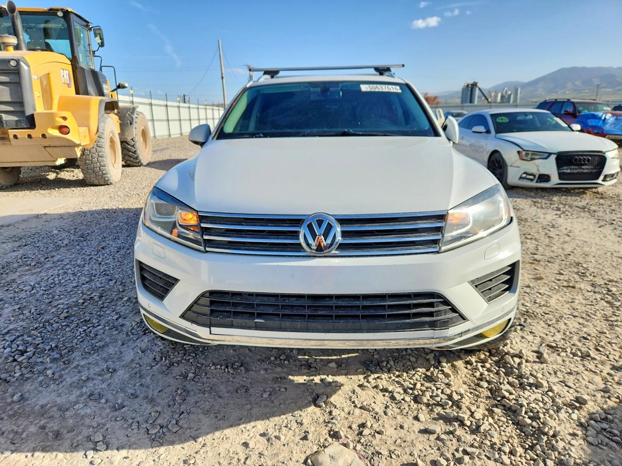 2015 Volkswagen Touareg V6 Tdi Белый vin: WVGEP9BP0FD002764