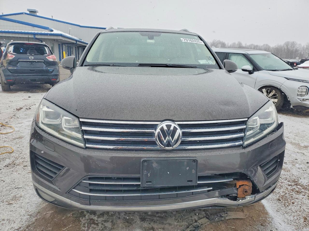 2015 Volkswagen Touareg V6 Tdi Brown vin: WVGEP9BP0FD002814