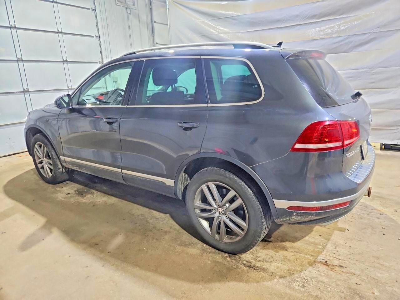 2016 Volkswagen Touareg Tdi Charcoal vin: WVGEP9BP0GD001972