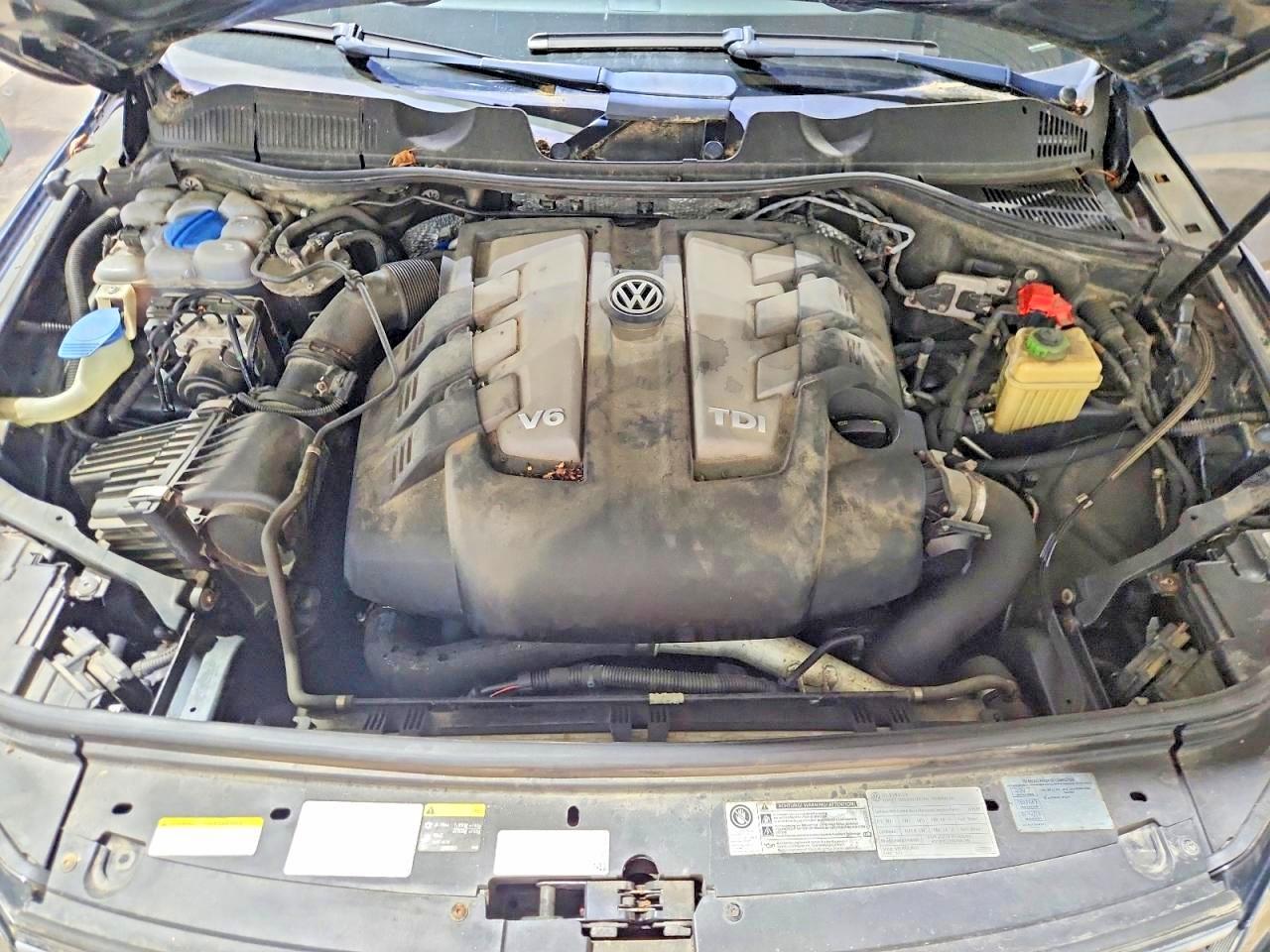 2016 Volkswagen Touareg Tdi Charcoal vin: WVGEP9BP0GD001972