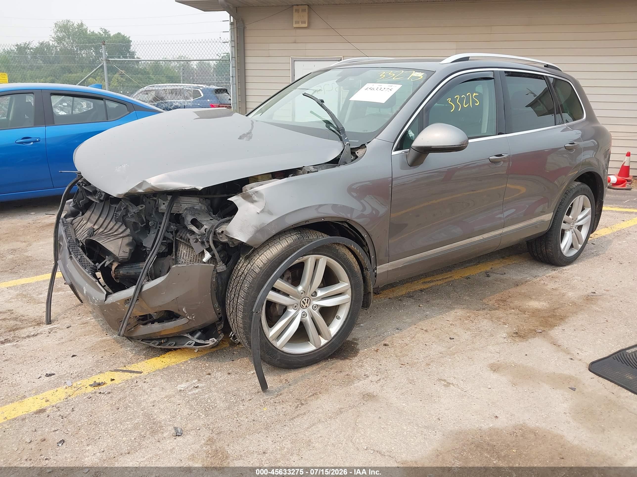 2013 Volkswagen Touareg Tdi Executive Gray vin: WVGEP9BP2DD005999