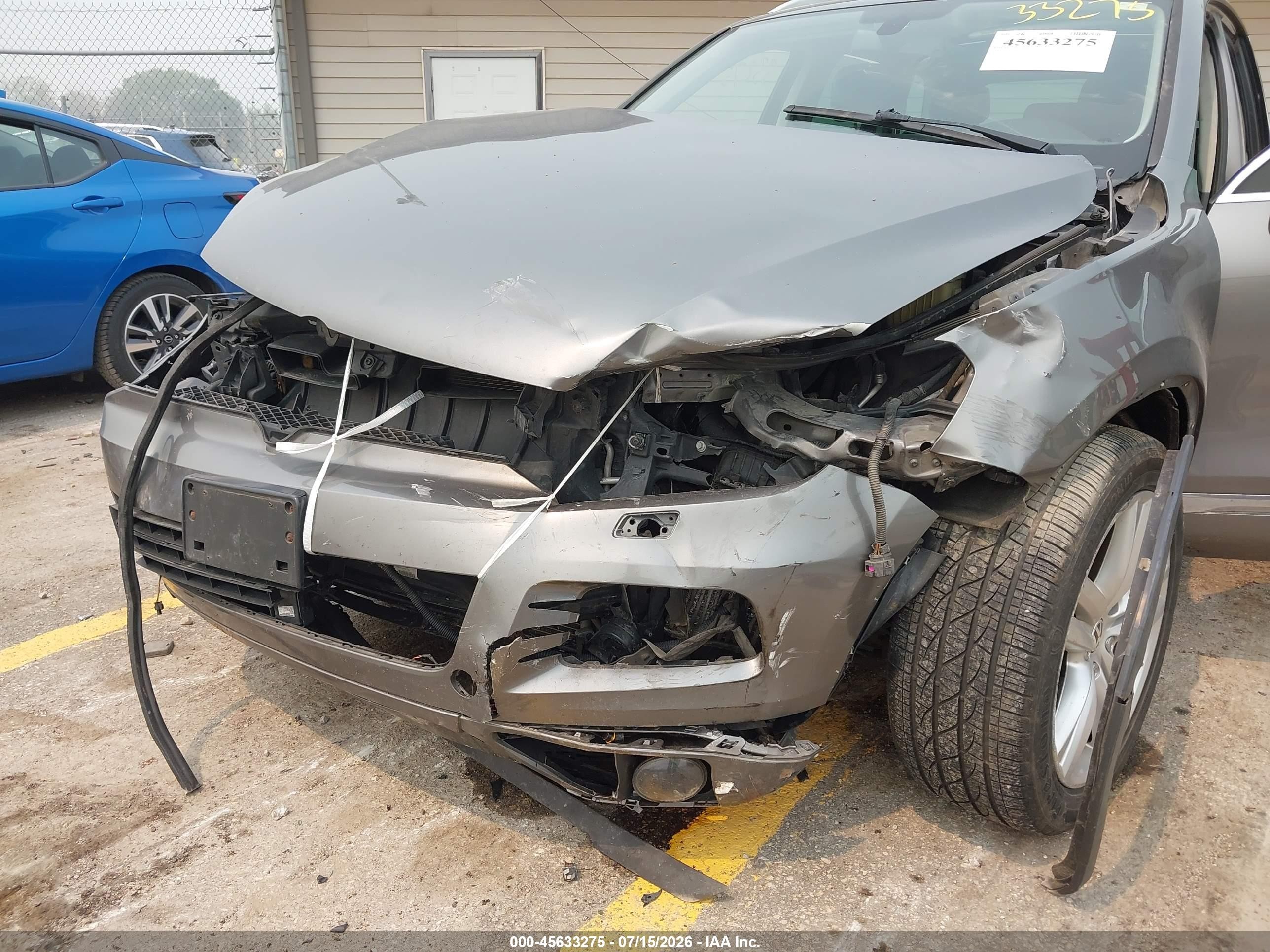 2013 Volkswagen Touareg Tdi Executive Gray vin: WVGEP9BP2DD005999