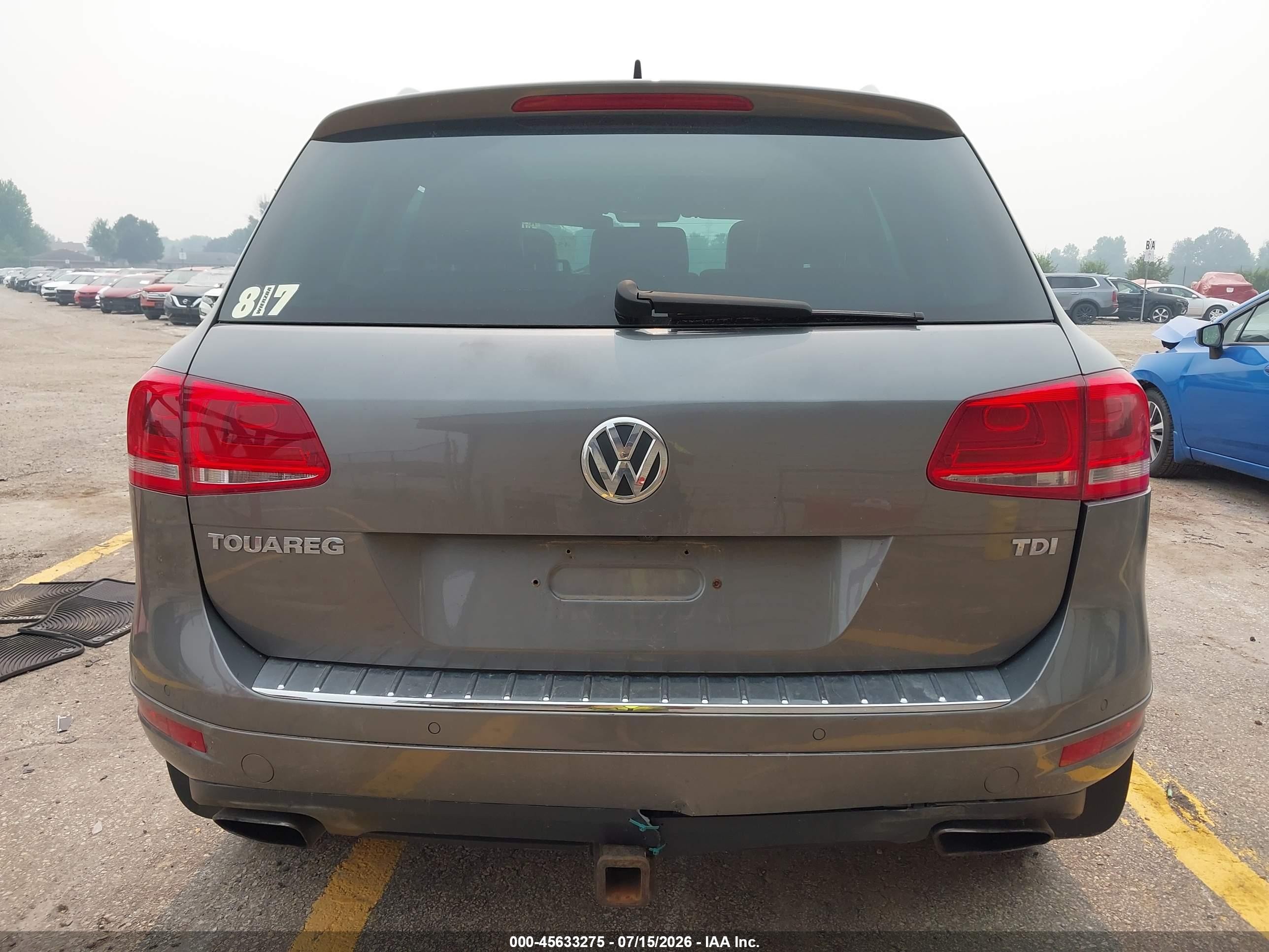 2013 Volkswagen Touareg Tdi Executive Gray vin: WVGEP9BP2DD005999