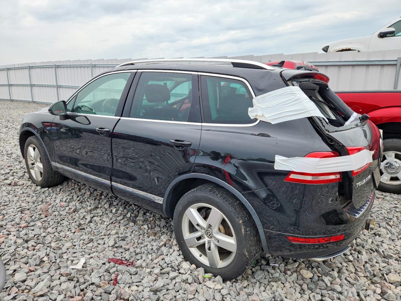 2014 Volkswagen Touareg V6 Tdi Черный vin: WVGEP9BP2ED001212