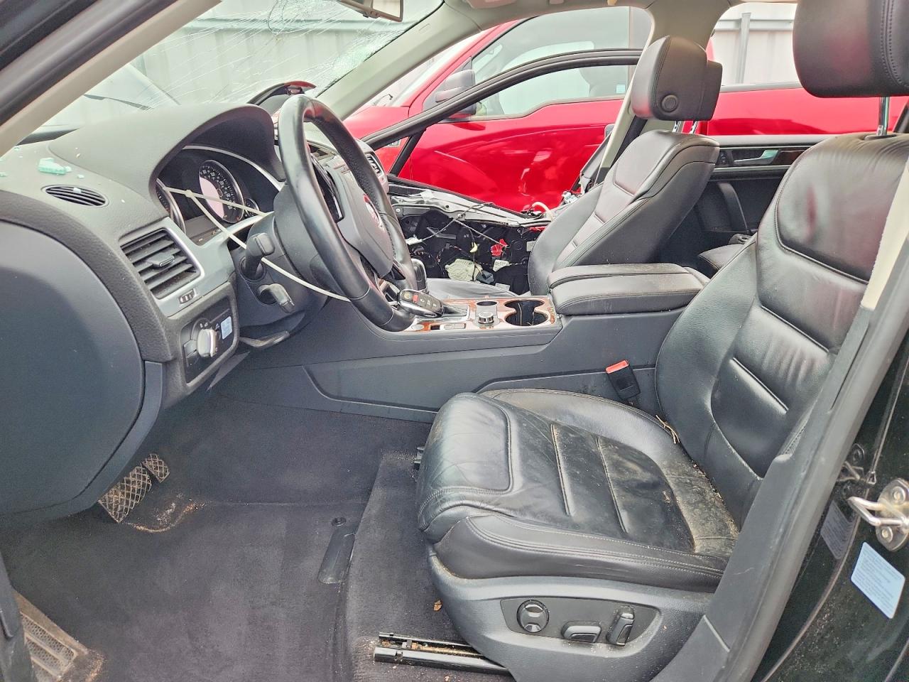 2014 Volkswagen Touareg V6 Tdi Черный vin: WVGEP9BP2ED001212