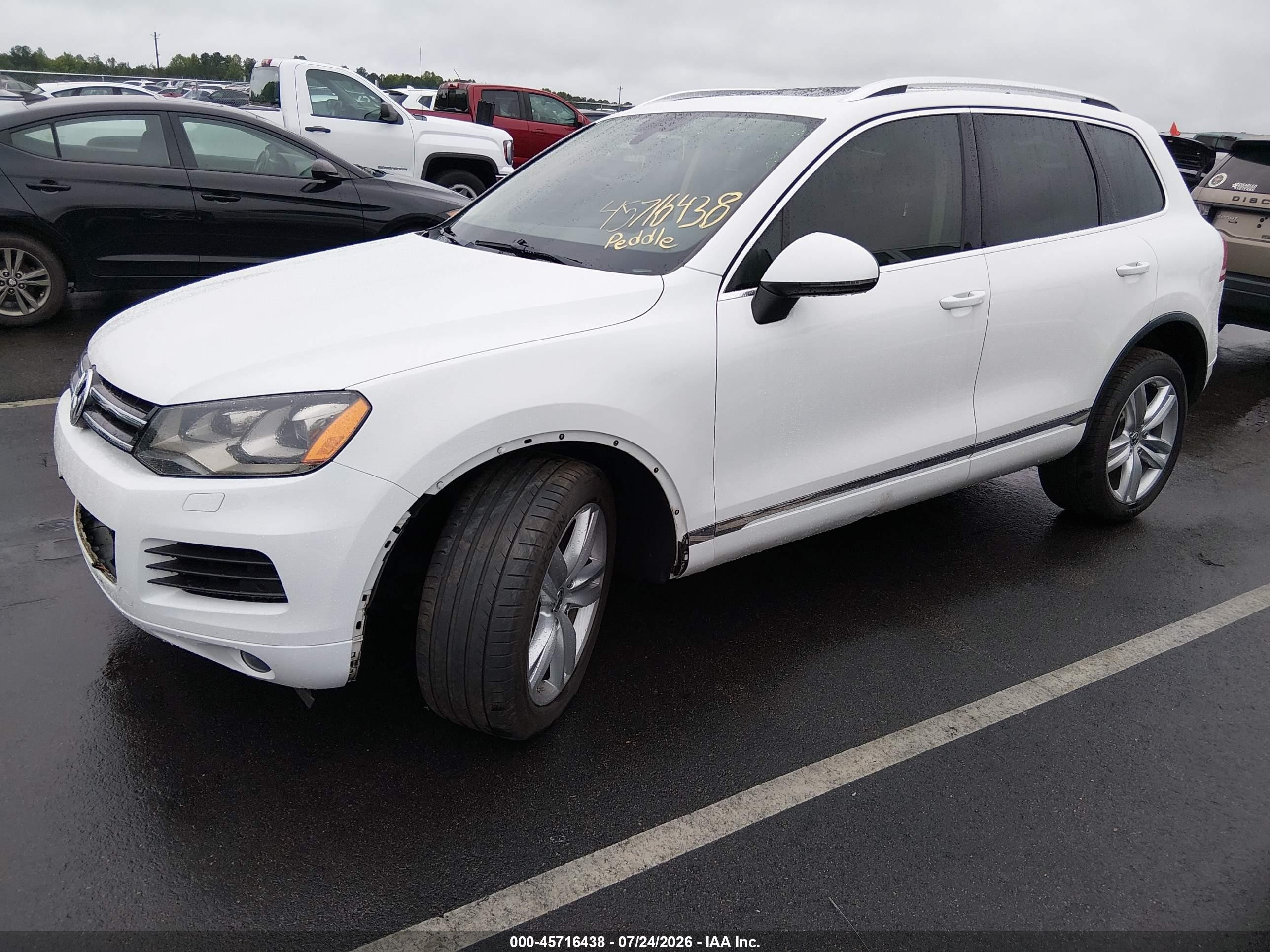 2014 Volkswagen Touareg Tdi Executive White vin: WVGEP9BP2ED012386