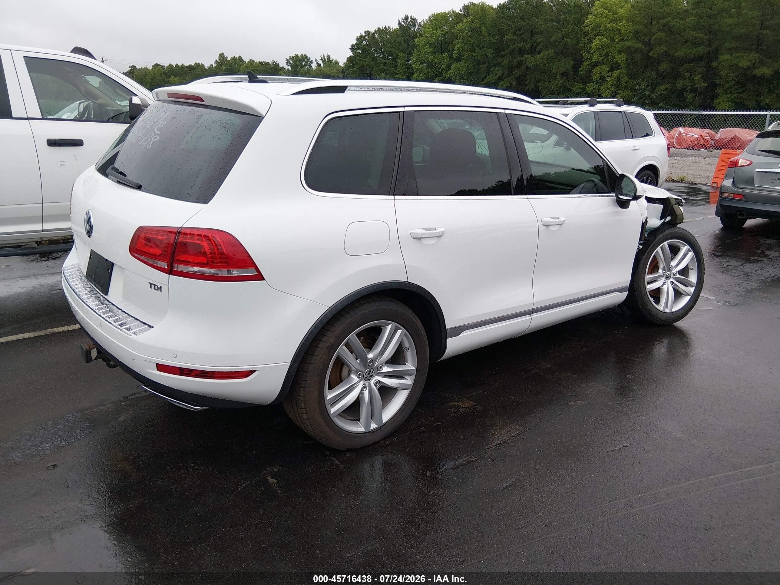 2014 Volkswagen Touareg Tdi Executive White vin: WVGEP9BP2ED012386