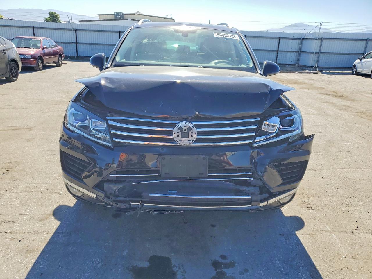 2015 Volkswagen Touareg V6 Tdi Black vin: WVGEP9BP2FD001499