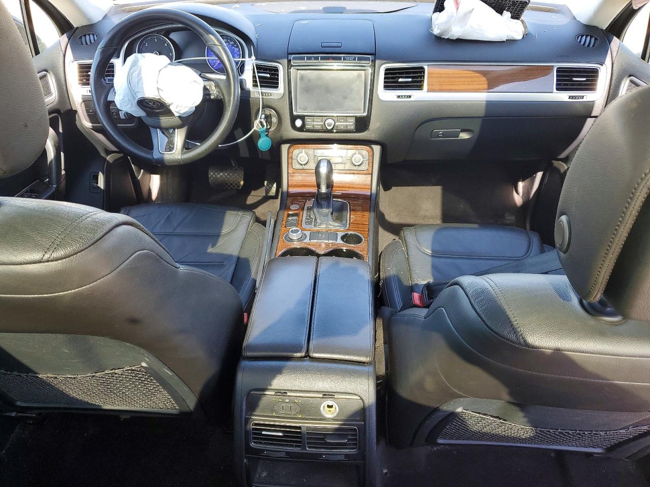 2015 Volkswagen Touareg V6 Tdi Black vin: WVGEP9BP2FD001499