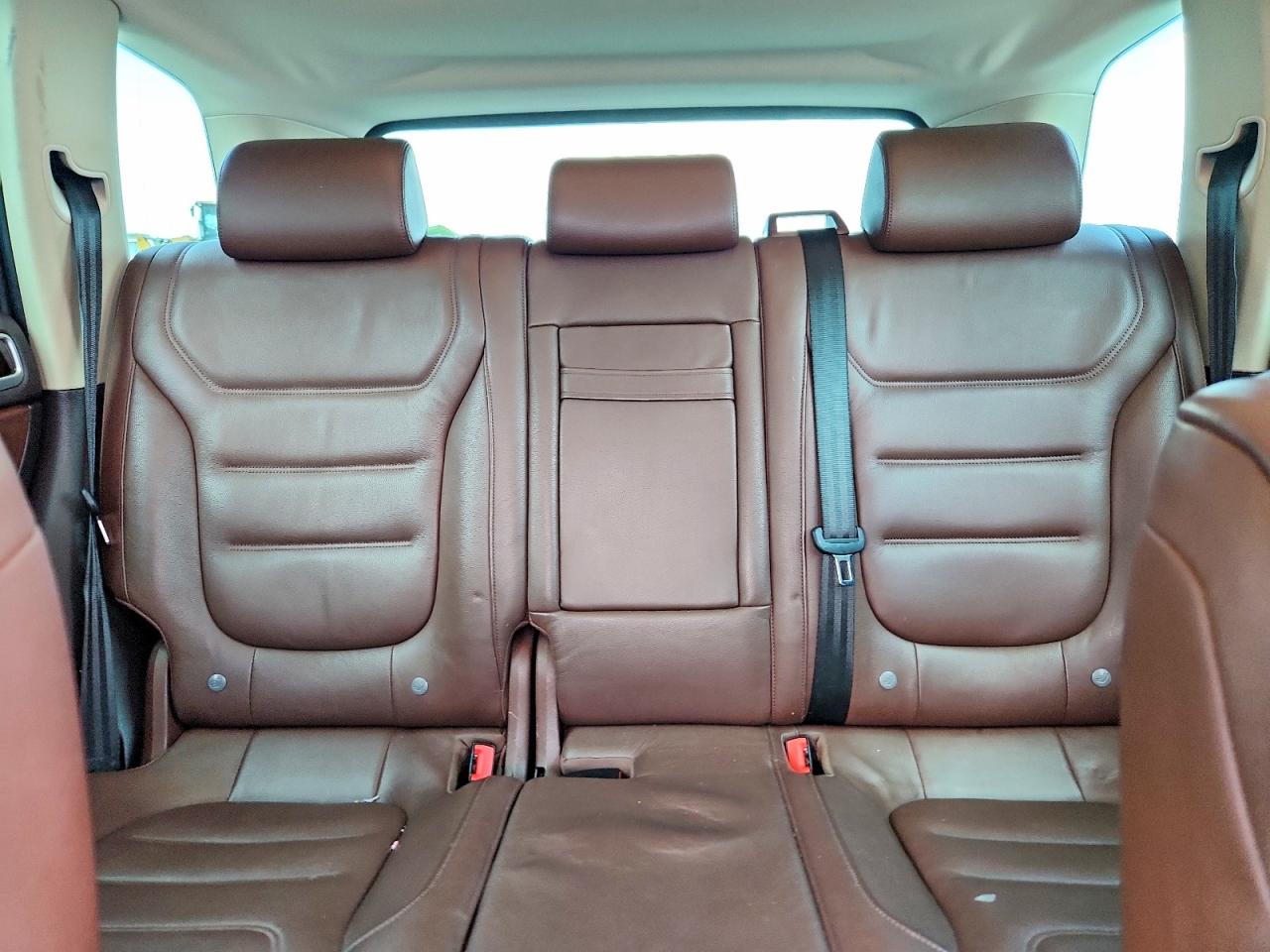 2013 Volkswagen Touareg V6 Tdi White vin: WVGEP9BP3DD004411