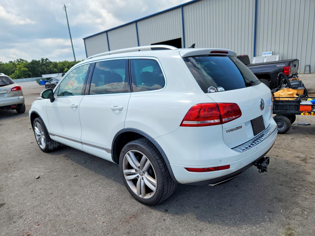 2013 Volkswagen Touareg V6 Tdi White vin: WVGEP9BP3DD004411