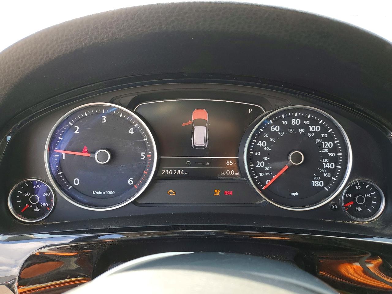2014 Volkswagen Touareg V6 Tdi Gray vin: WVGEP9BP3ED013157