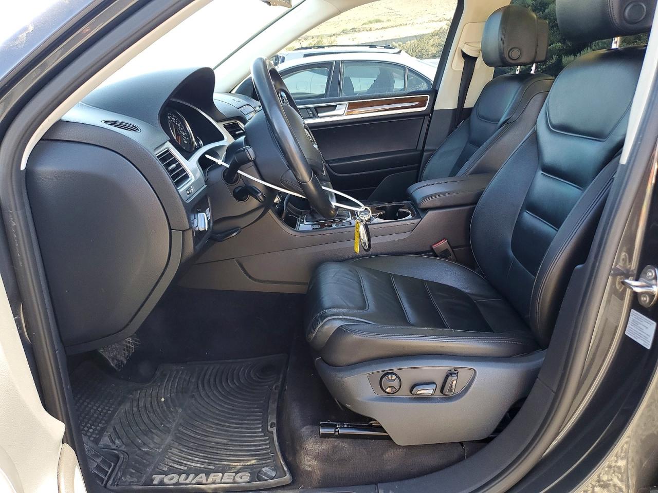 2015 Volkswagen Touareg V6 Tdi Charcoal vin: WVGEP9BP3FD002466
