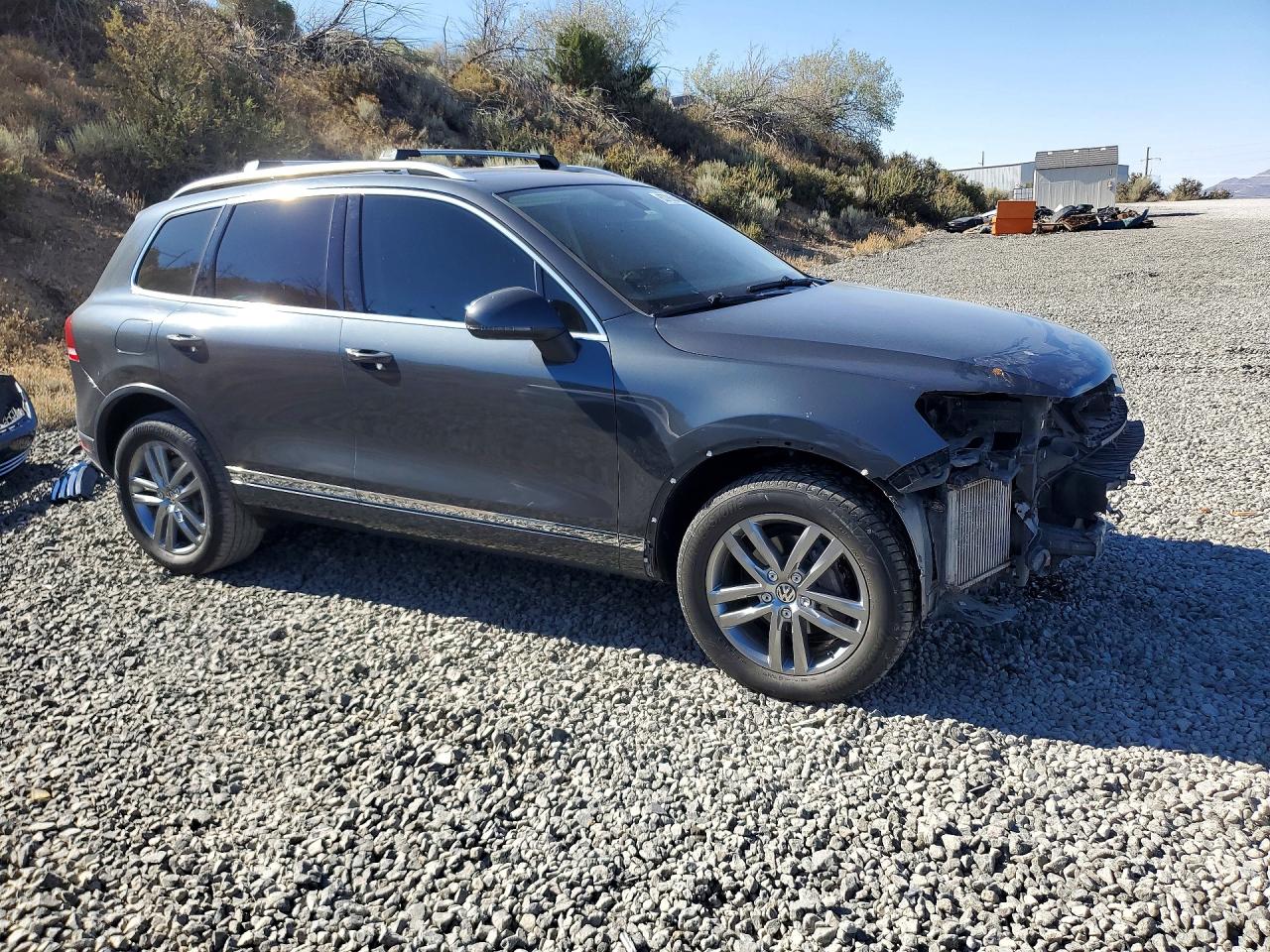 2015 Volkswagen Touareg V6 Tdi Charcoal vin: WVGEP9BP3FD002466